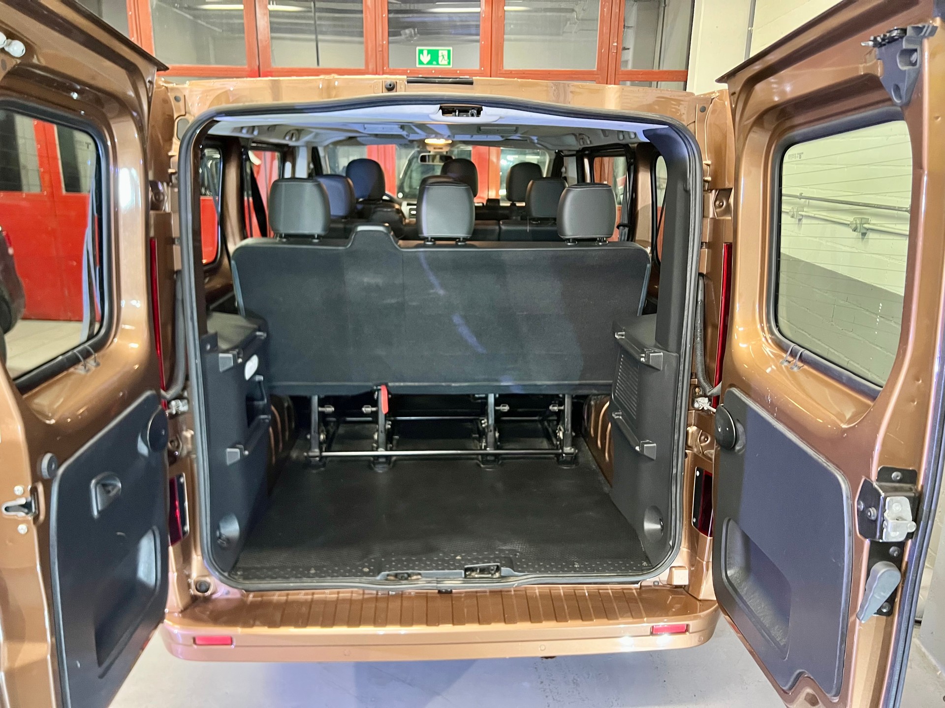 OPEL Vivaro 1.6 CDTI 2.7t L1H1 9-Plätzer ✔️-image-6