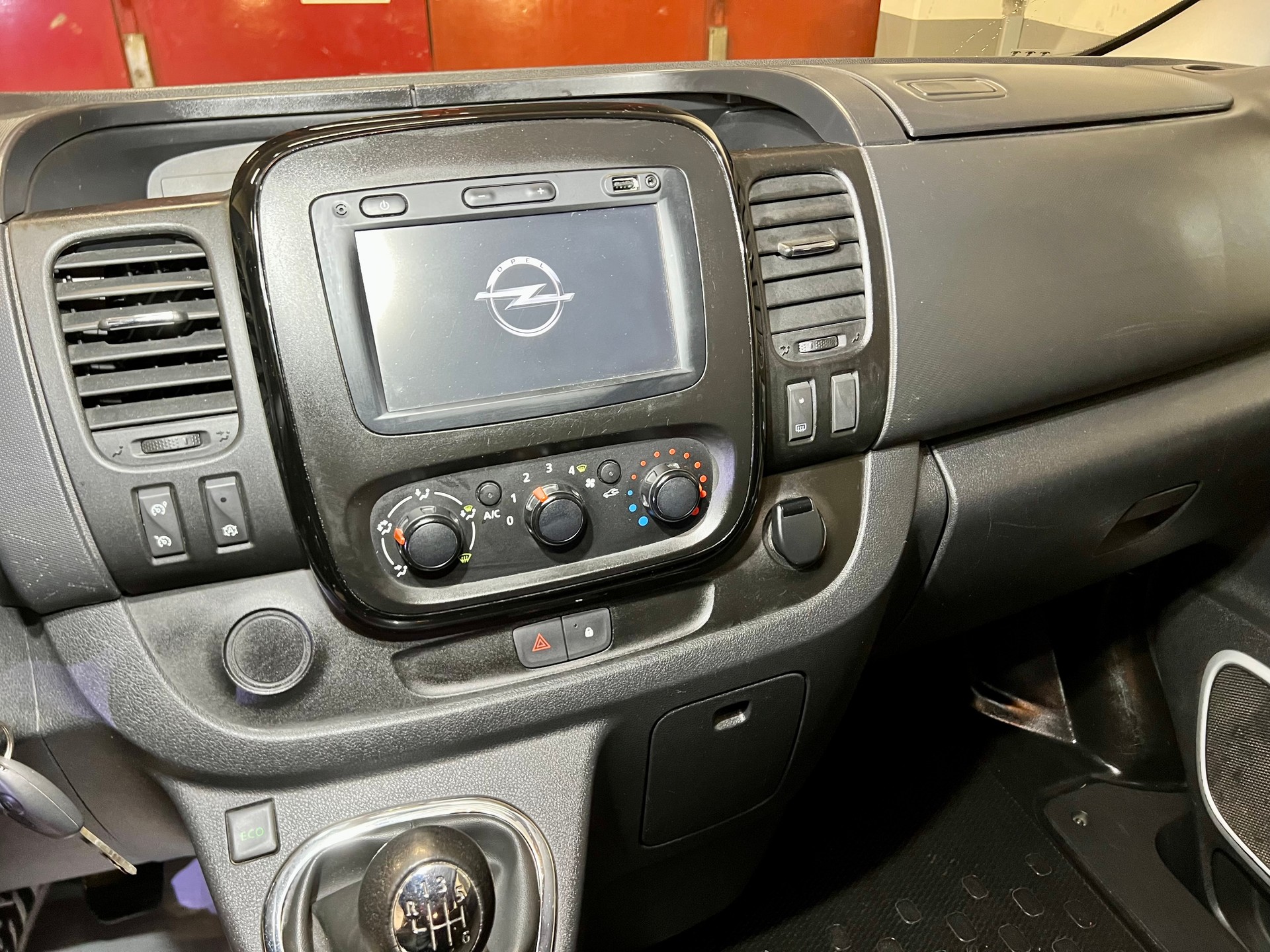 OPEL Vivaro 1.6 CDTI 2.7t L1H1 9-Plätzer ✔️-image-11
