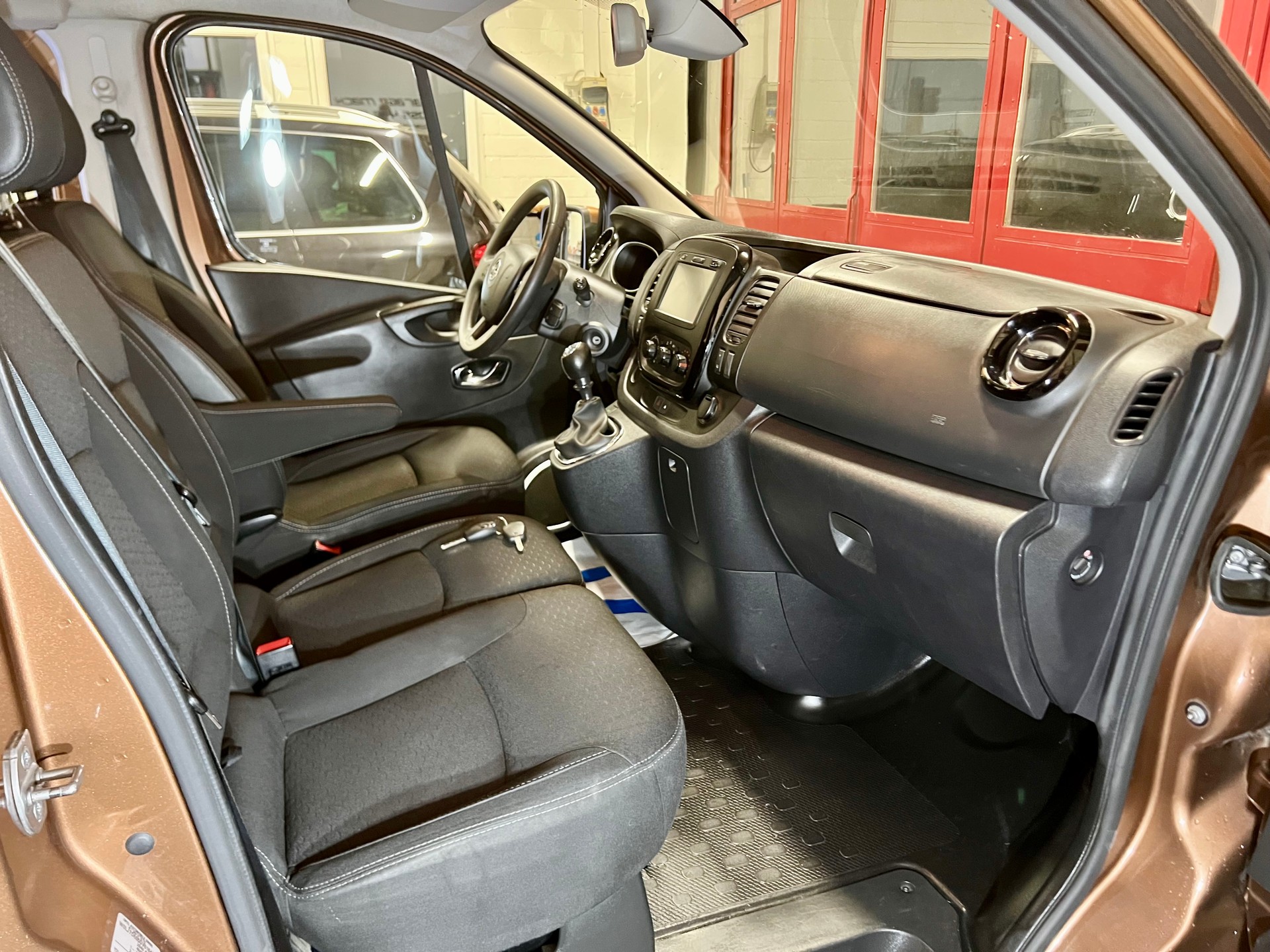 OPEL Vivaro 1.6 CDTI 2.7t L1H1 9-Plätzer ✔️-image-13