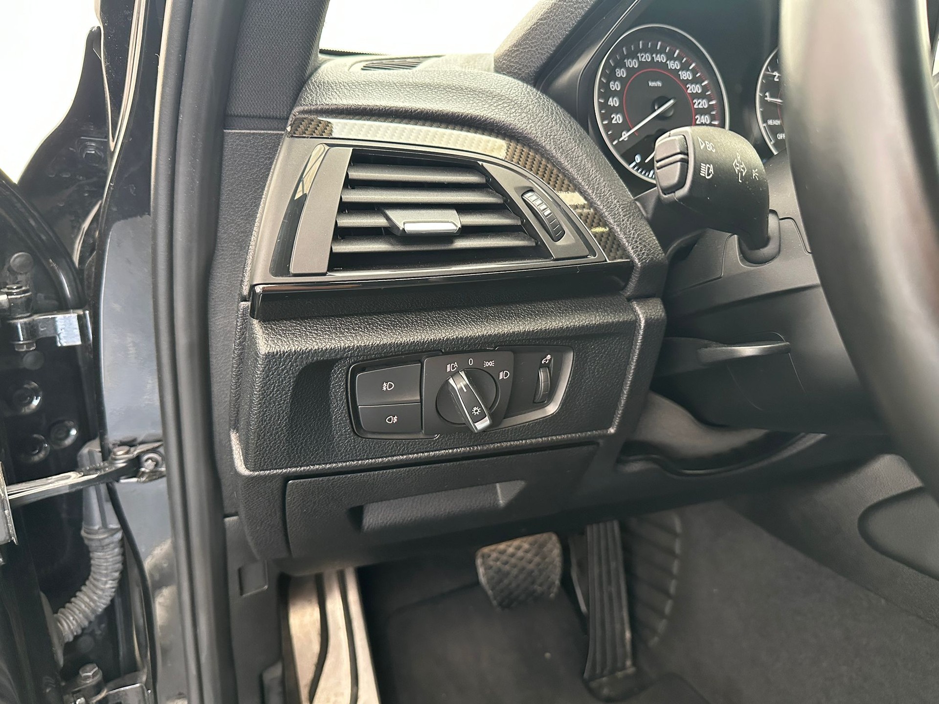 BMW 118i M-Sport CH FAHRZEUG-image-18
