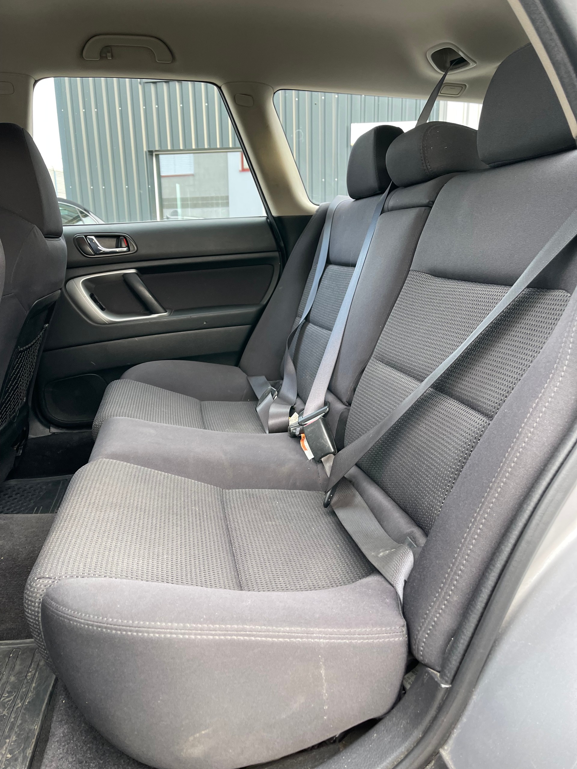 SUBARU Legacy 2.0R AWD ** Automatic ** Frisch Ab MFK**-image-11