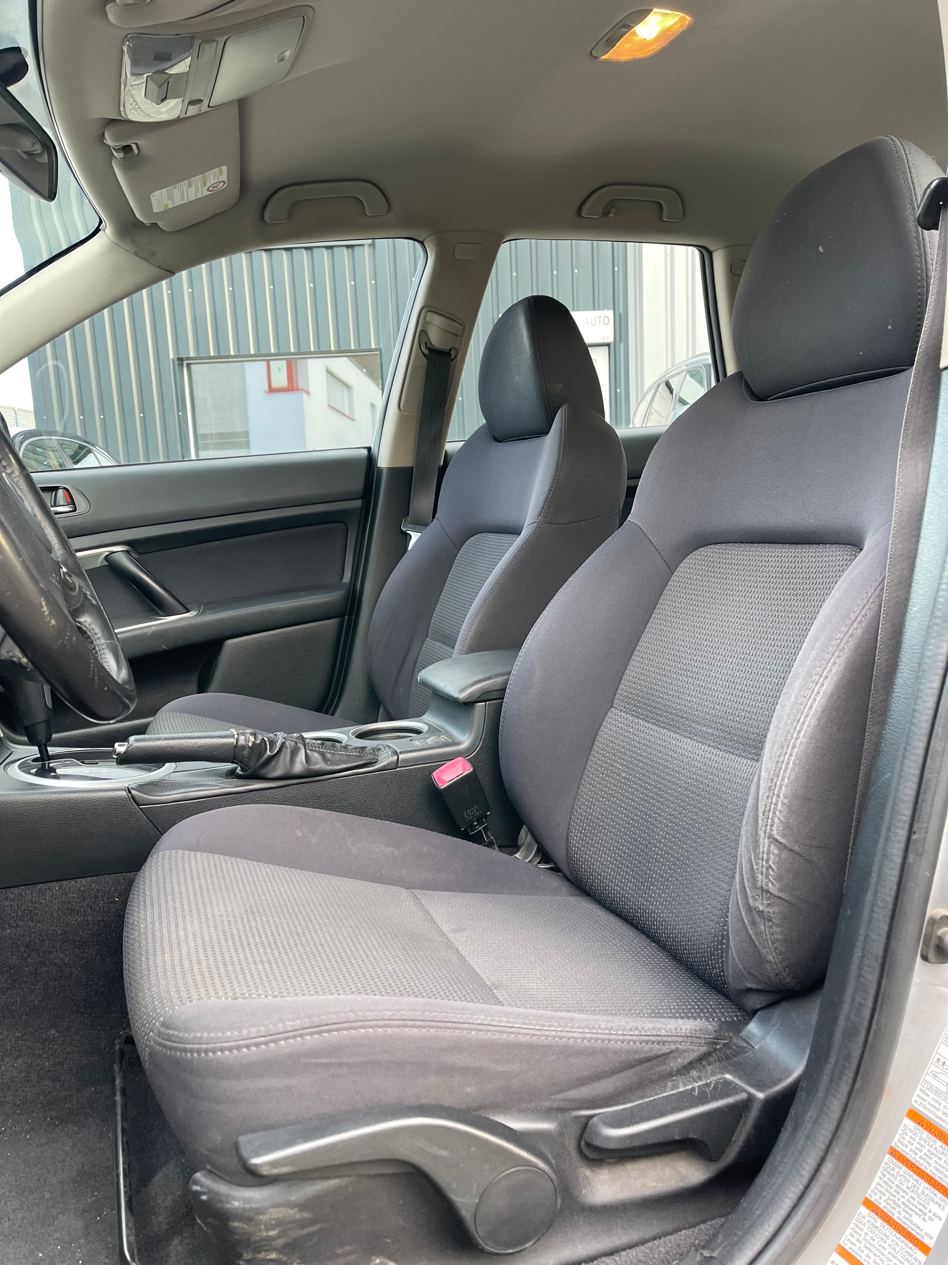 SUBARU Legacy 2.0R AWD ** Automatic ** Frisch Ab MFK**-image-10