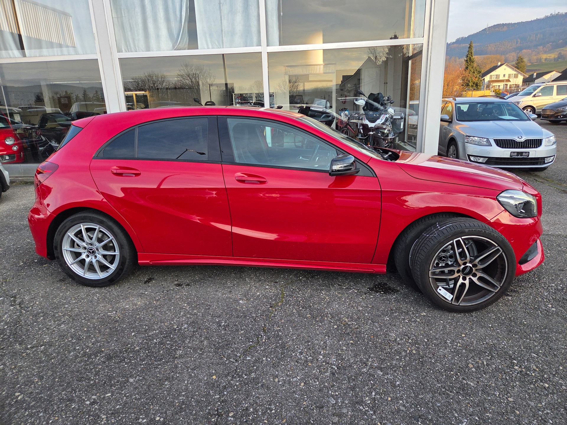 MERCEDES-BENZ A 250 Active Star 4Matic 7G-DCT-image-6