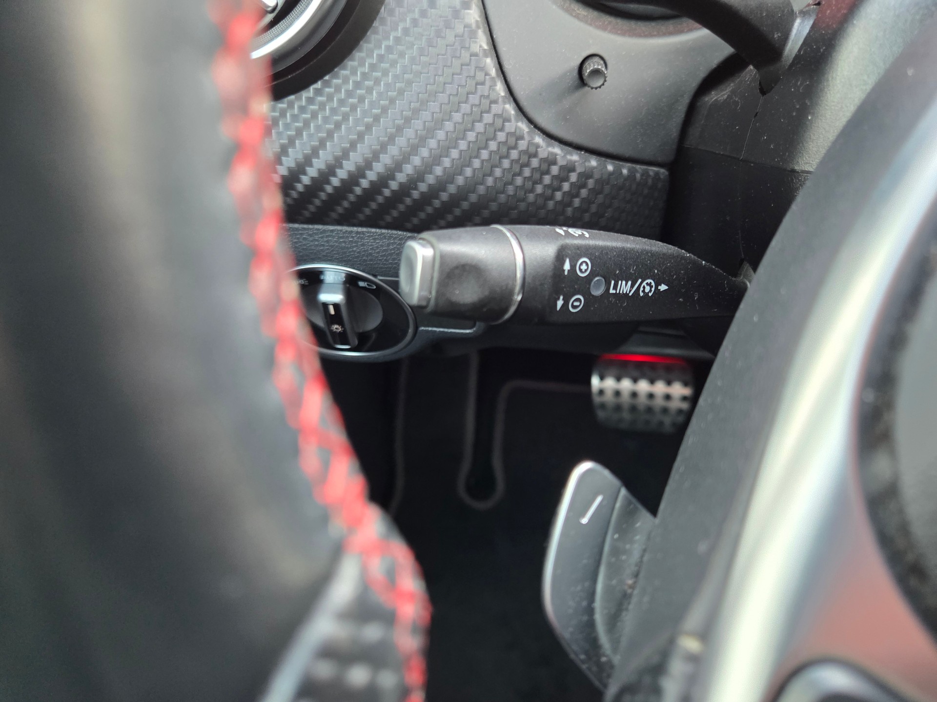 MERCEDES-BENZ A 250 Active Star 4Matic 7G-DCT-image-15