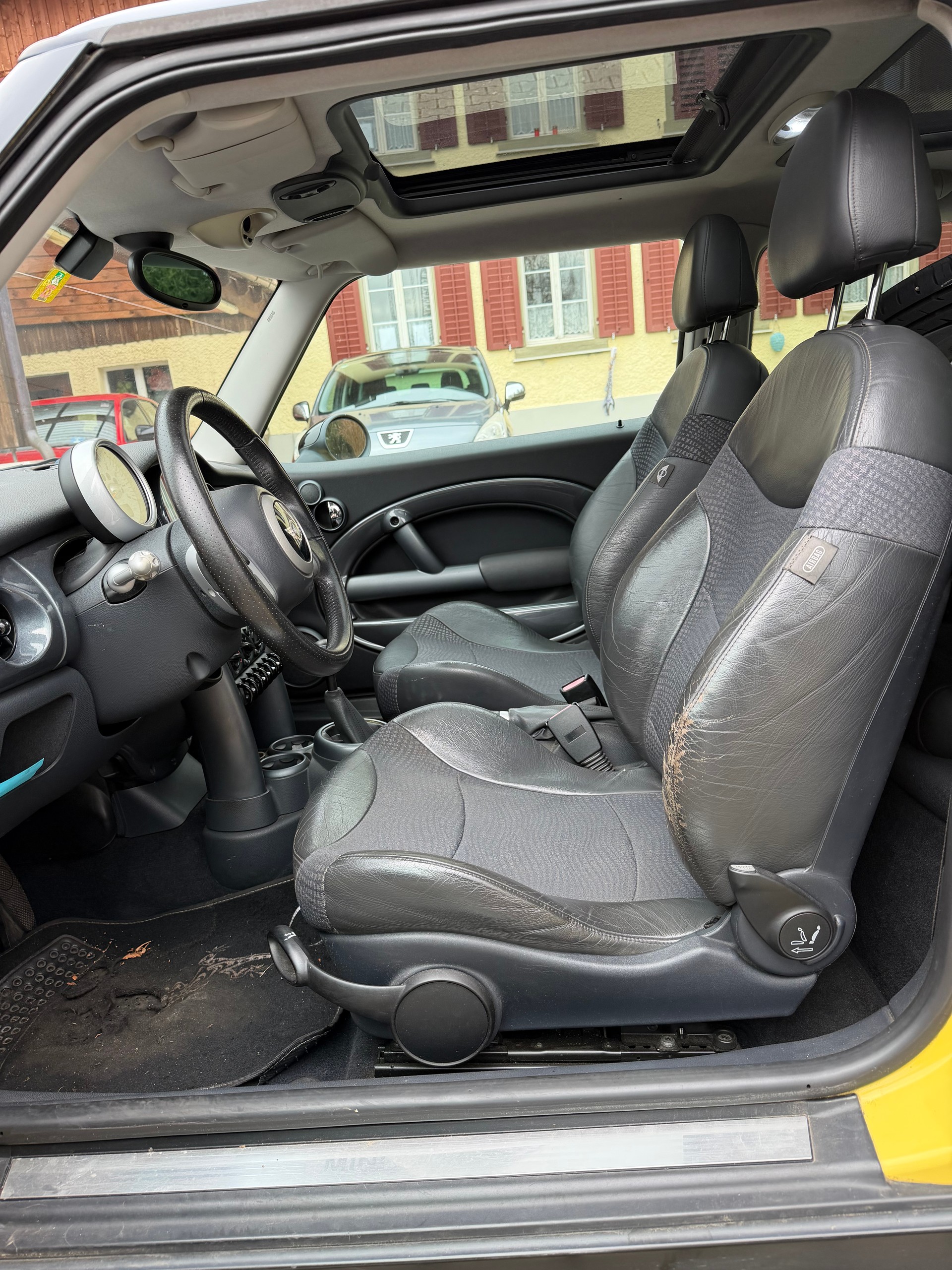 MINI Cooper-image-5