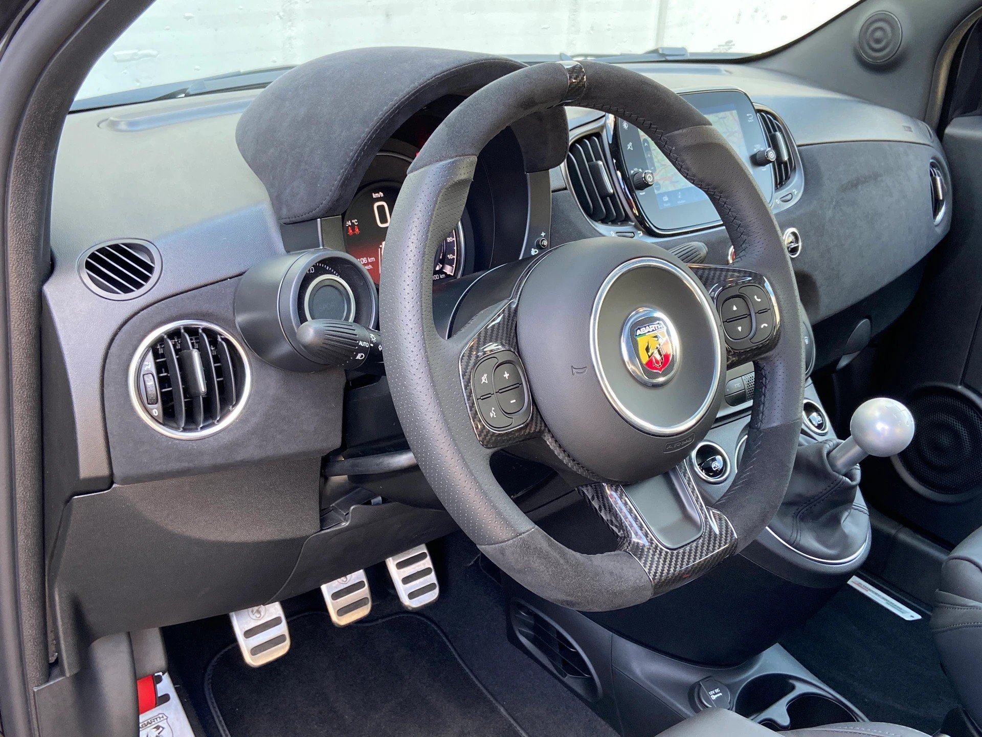 FIAT 695 1.4 16V Turbo Abarth Turismo-image-6