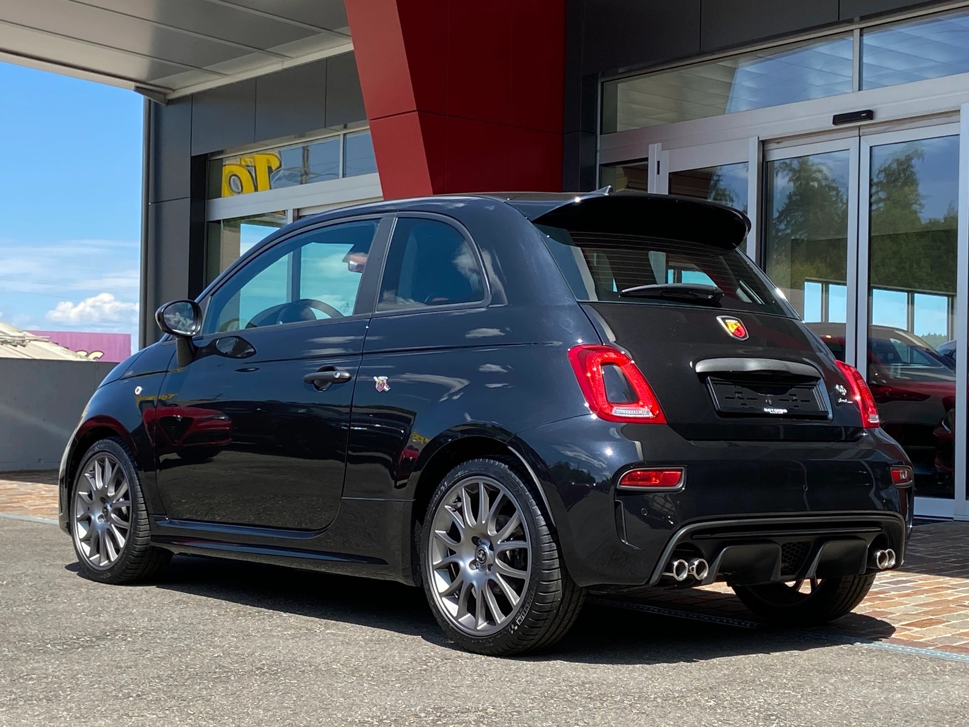 FIAT 695 1.4 16V Turbo Abarth Turismo-image-17