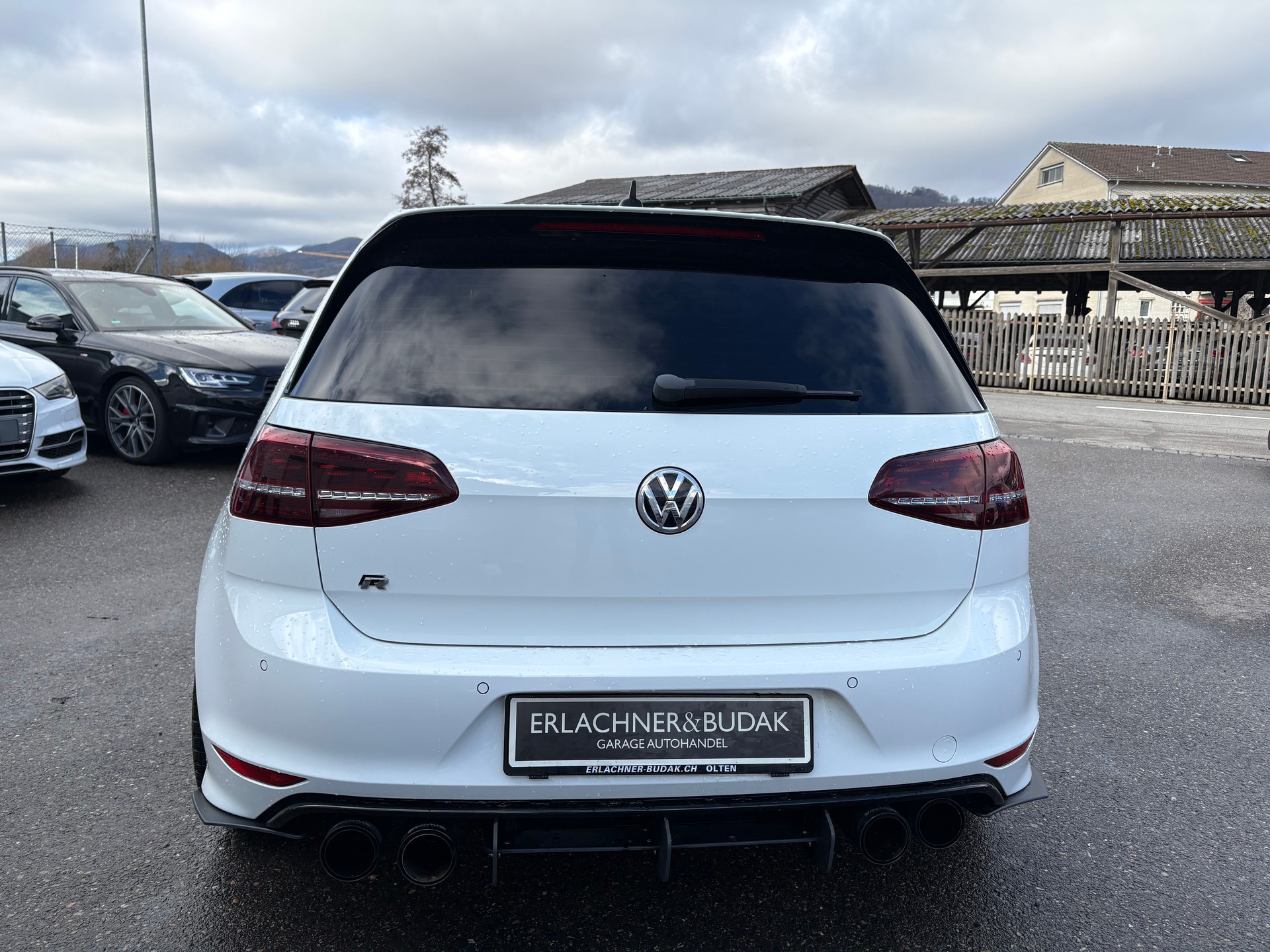 VW Golf 2.0 TSI R 4Motion DSG-image-4