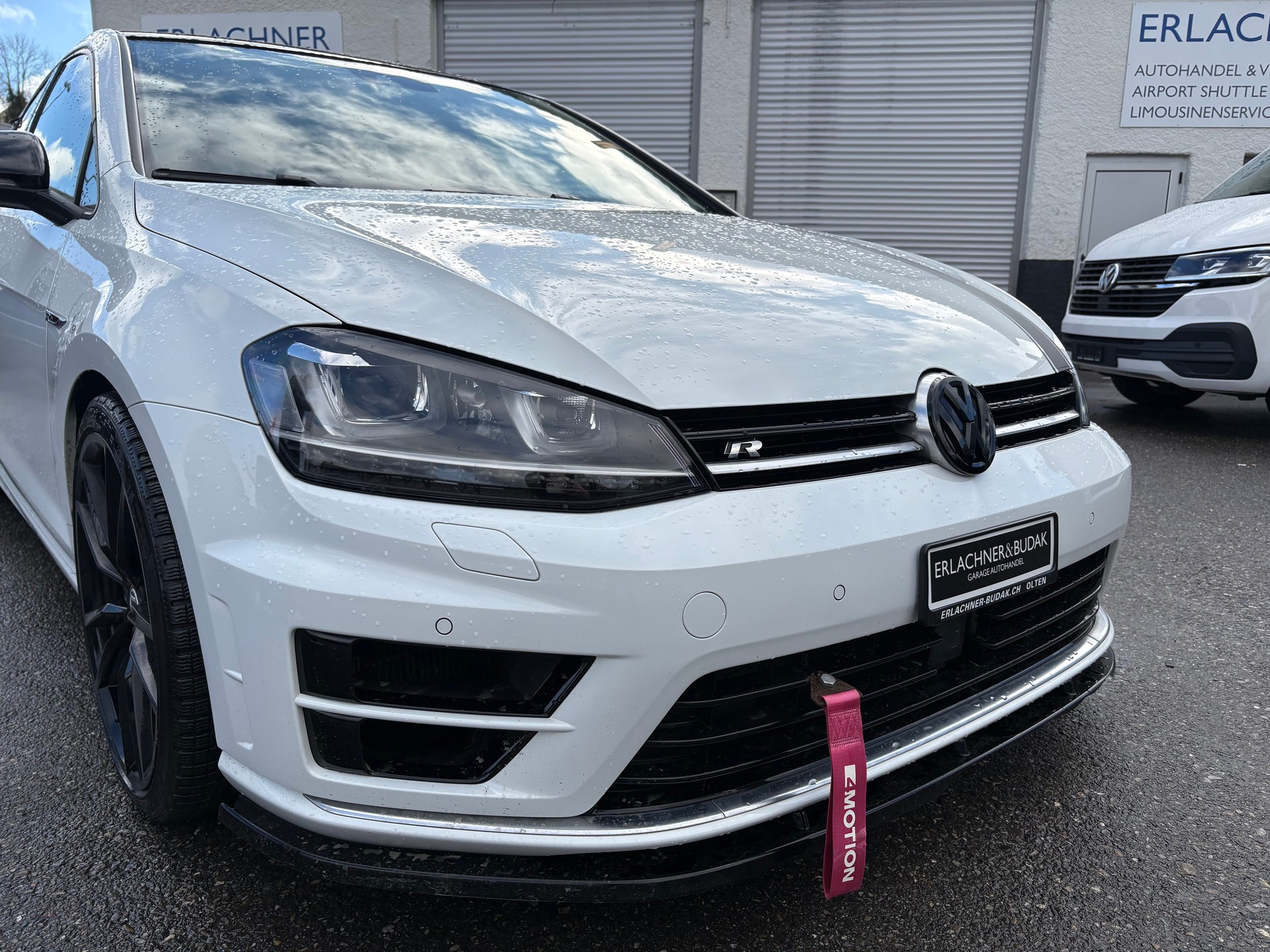 VW Golf 2.0 TSI R 4Motion DSG-image-9
