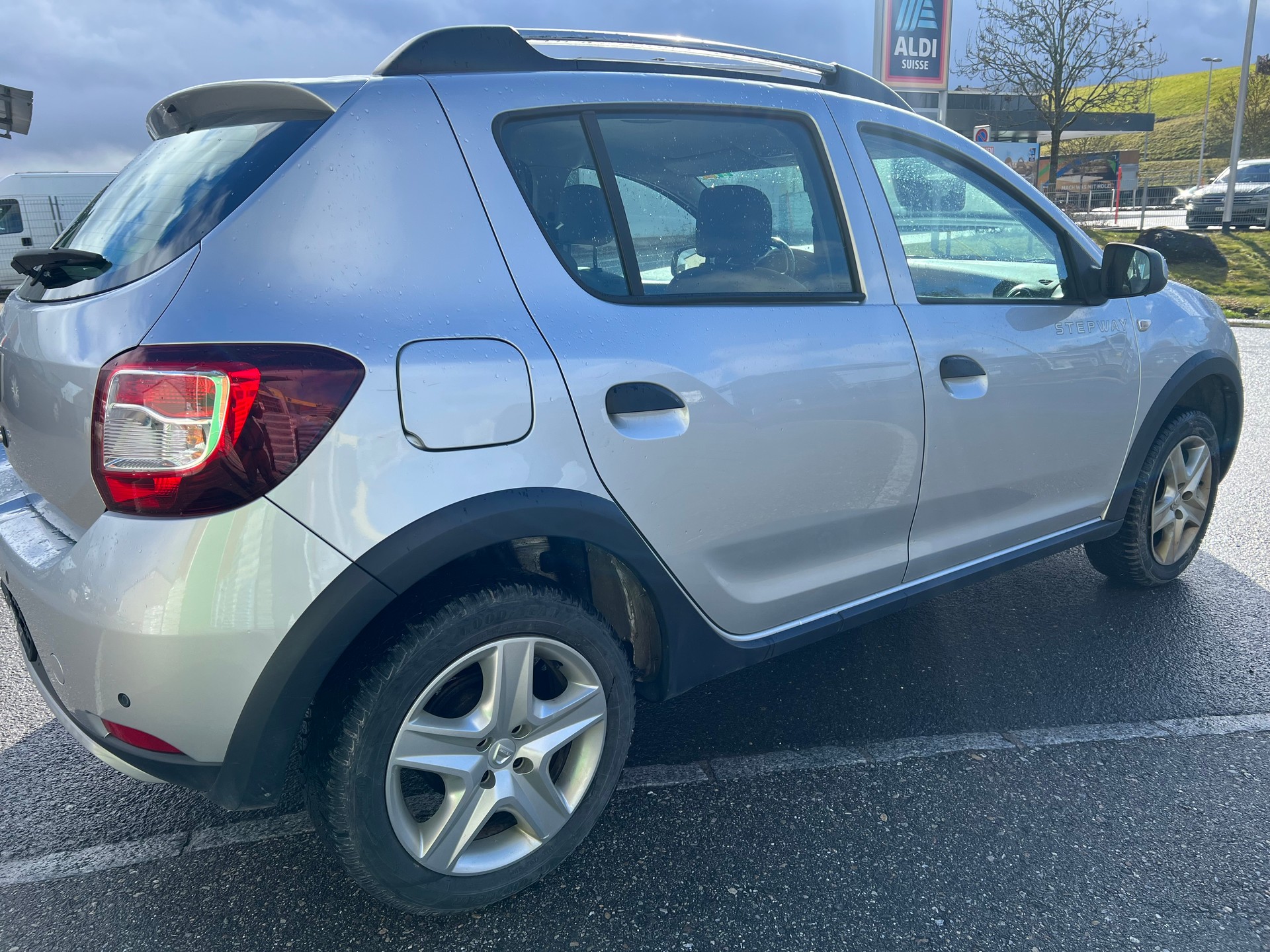 DACIA Sandero Tce 90 Stepway Ambiance-image-5