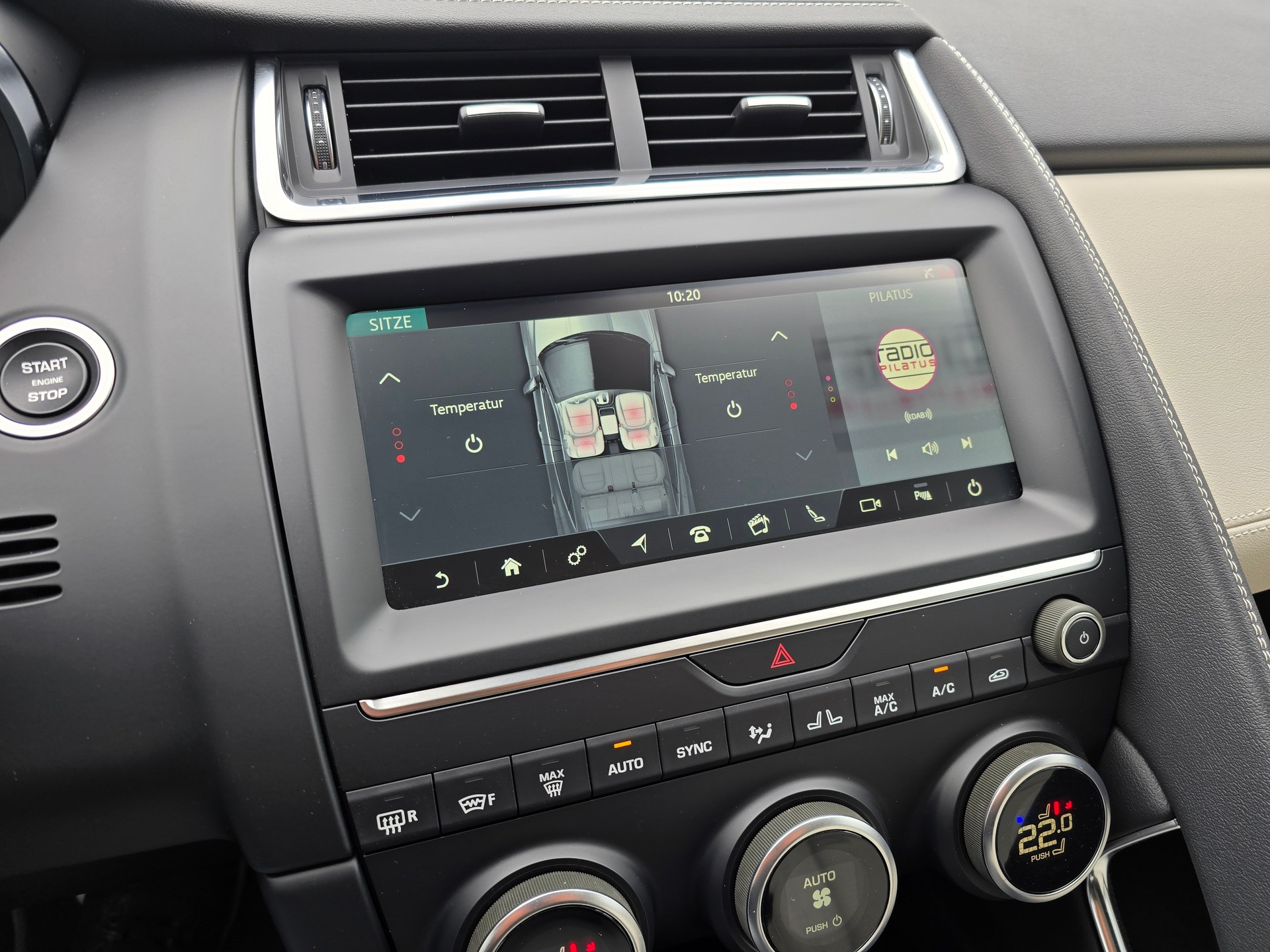JAGUAR E-Pace 2.0d D150 R-Dynamic S AWD Automatik-image-23
