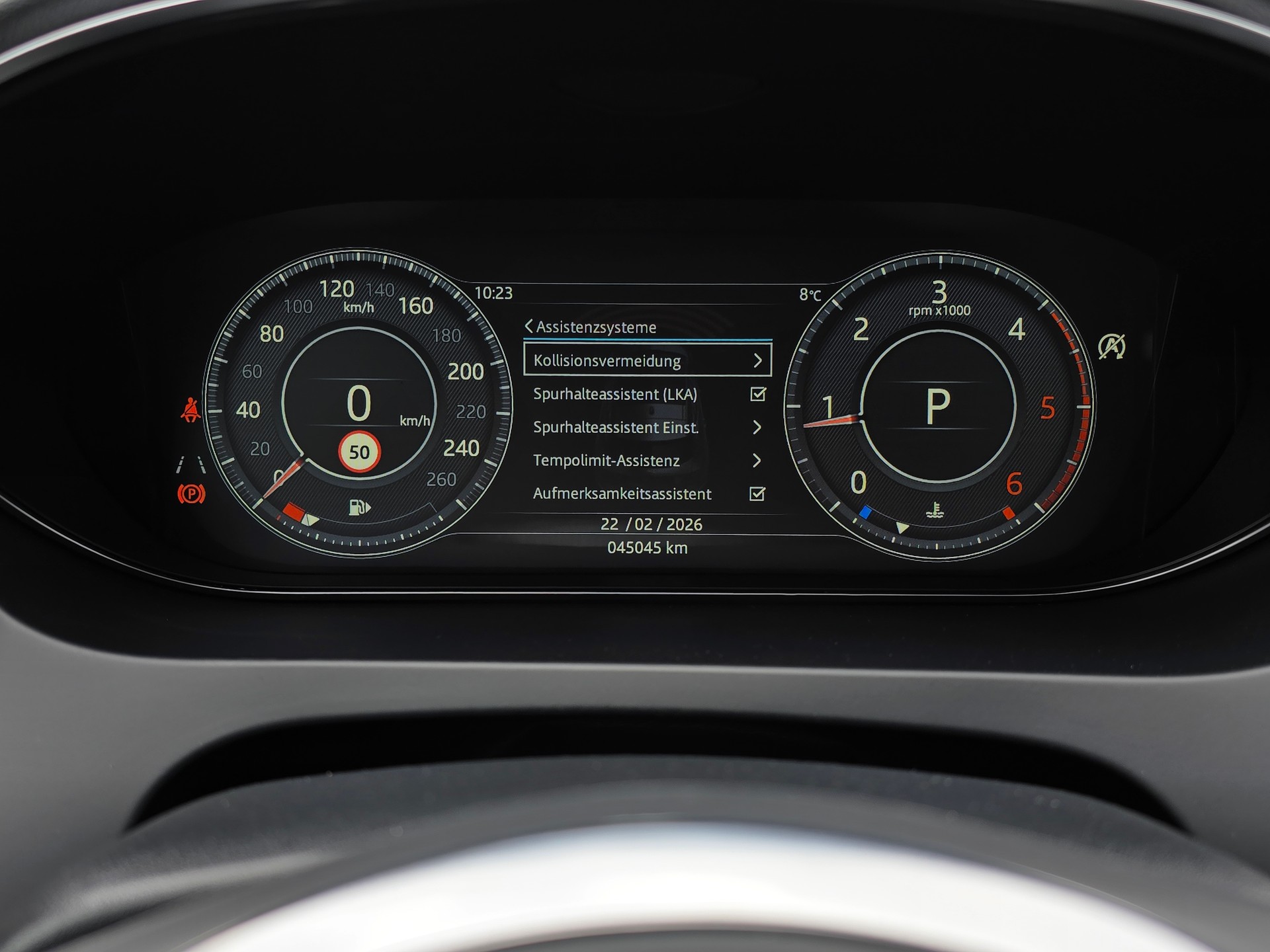 JAGUAR E-Pace 2.0d D150 R-Dynamic S AWD Automatik-image-16