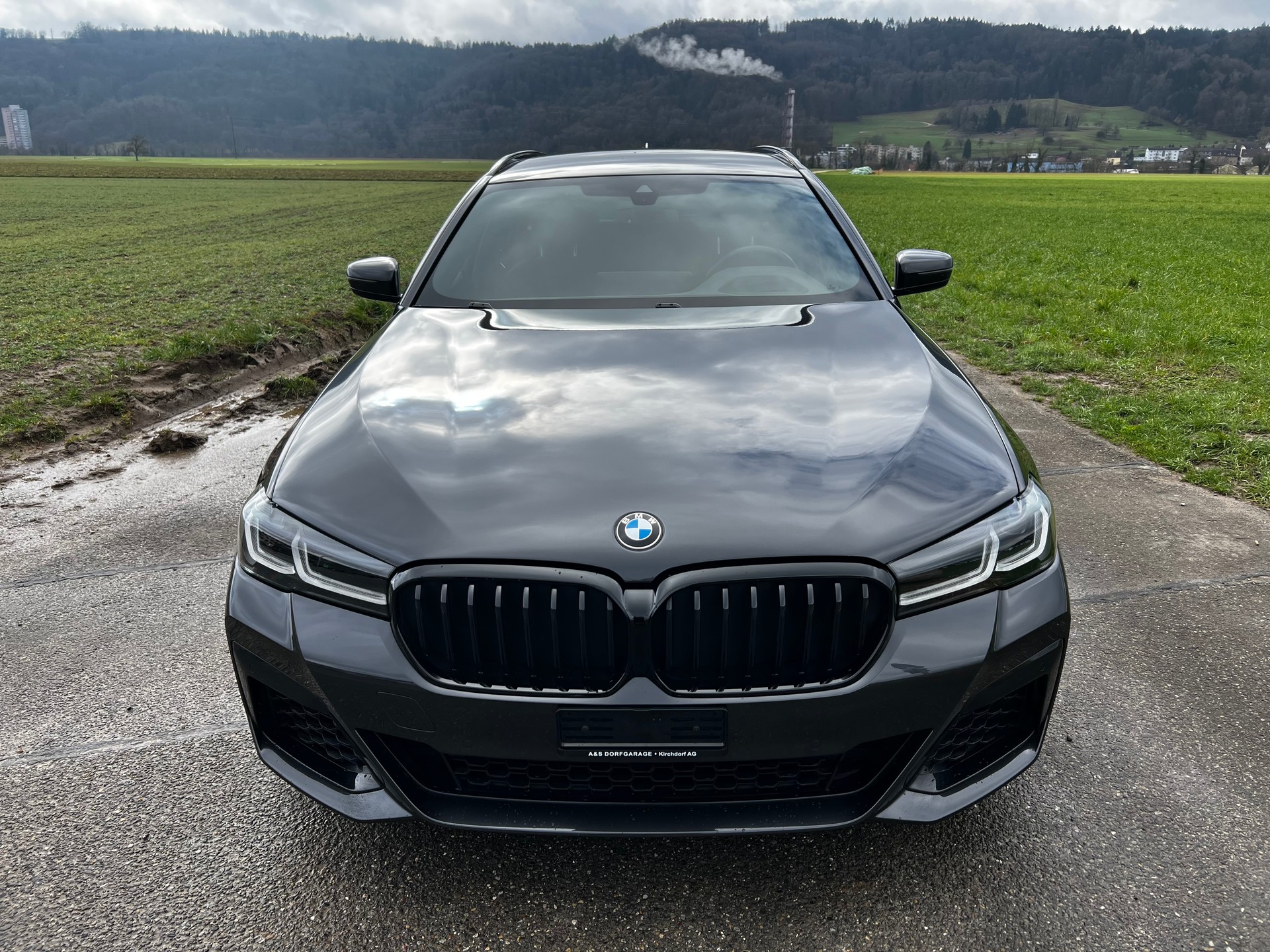 BMW 530d xDrive 48V Touring Pure M Sport Steptronic-image-7