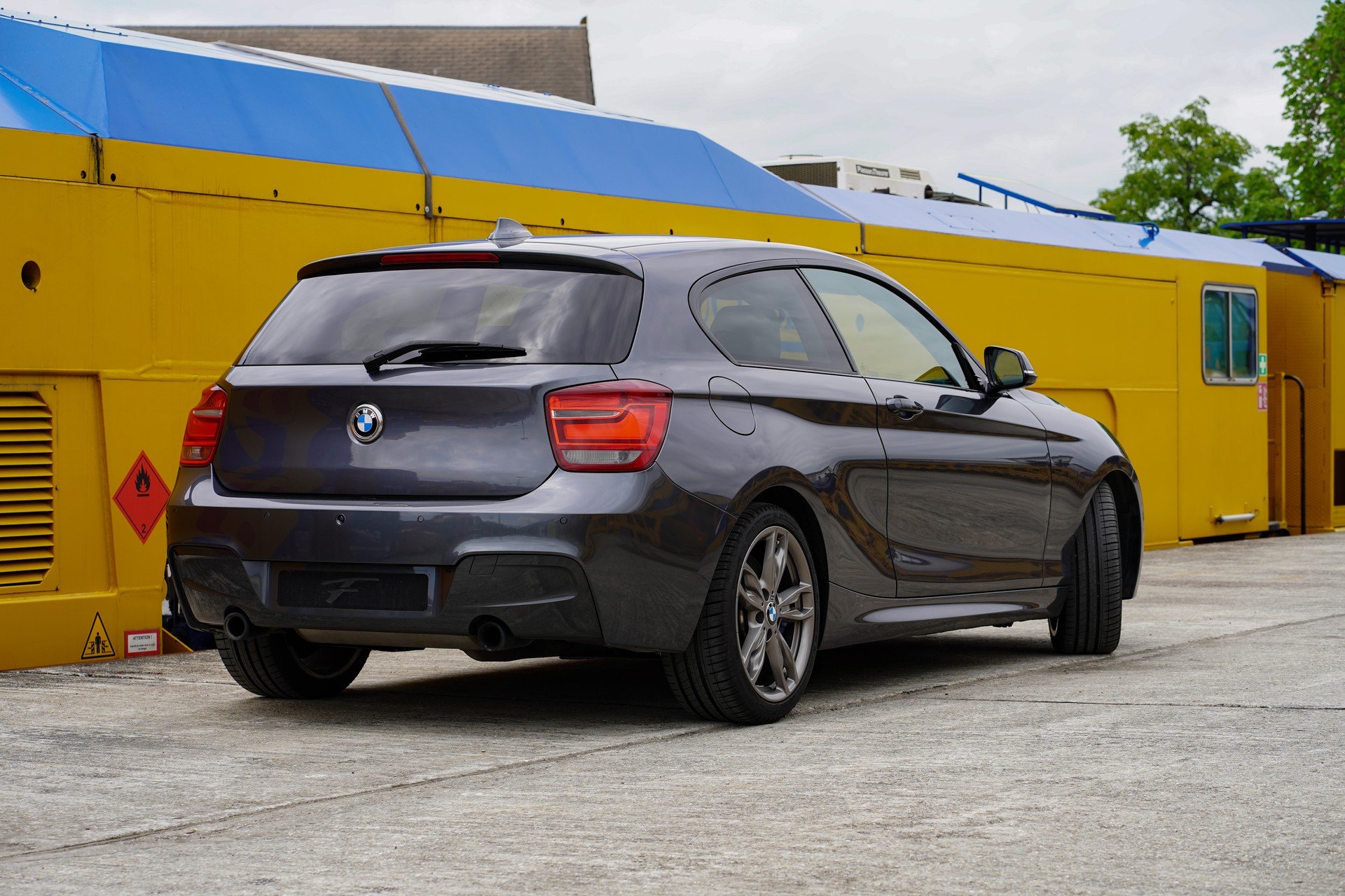 BMW M135i xDrive Steptronic-image-2