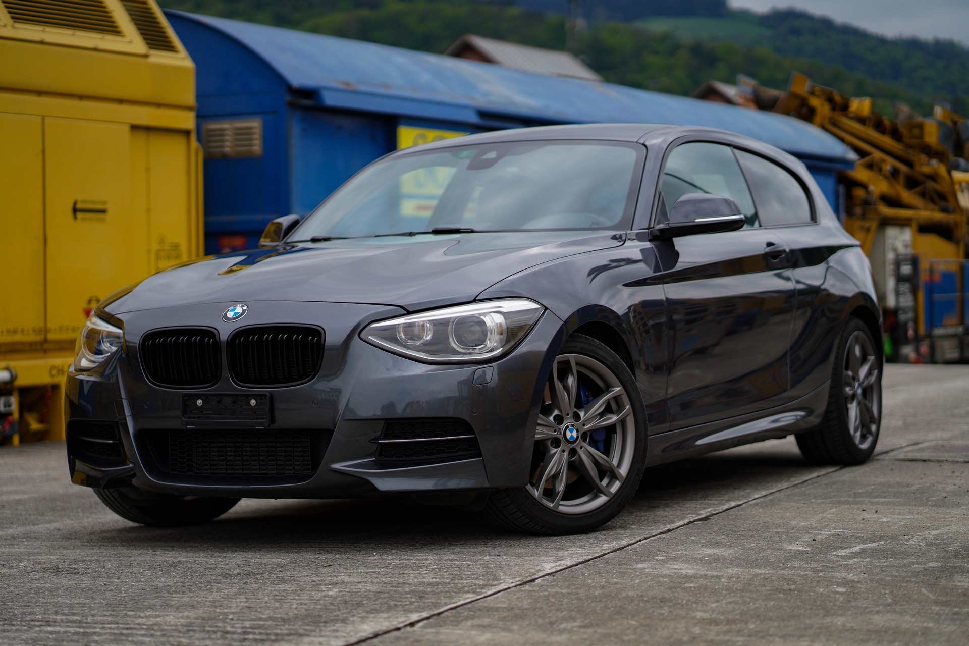BMW M135i xDrive Steptronic-image-1