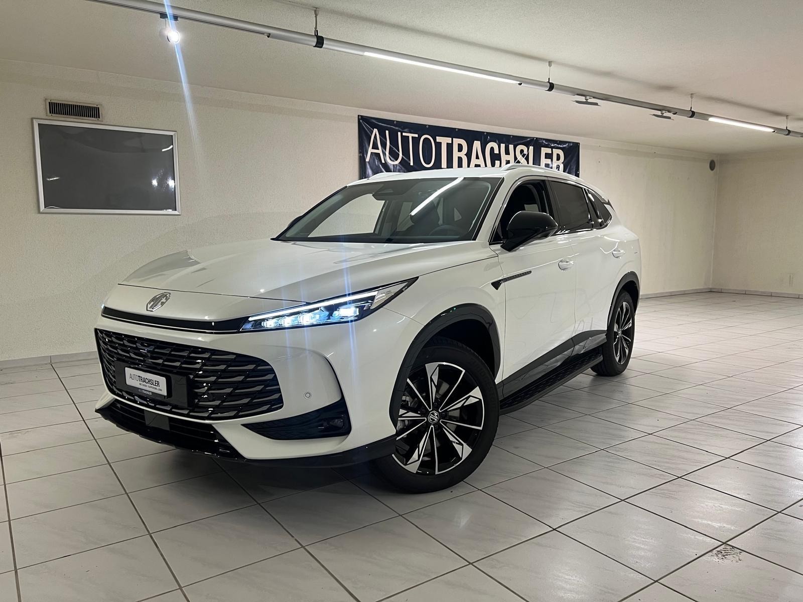 MG HS 1.5 T PHEV Luxury-image-0