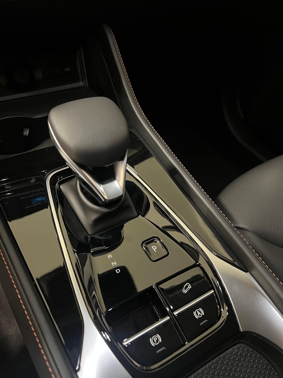 MG HS 1.5 T PHEV Luxury-image-10