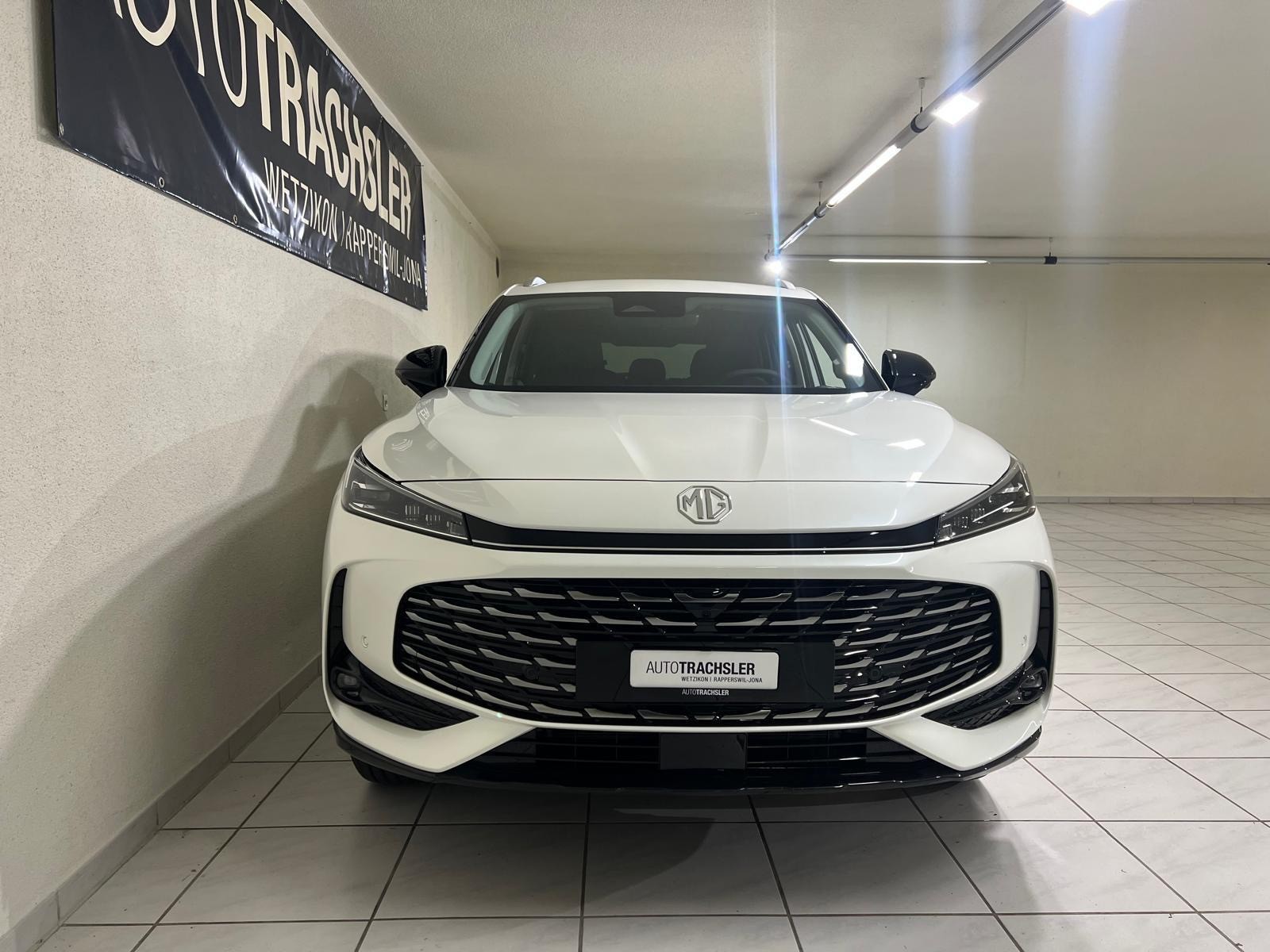 MG HS 1.5 T PHEV Luxury-image-1