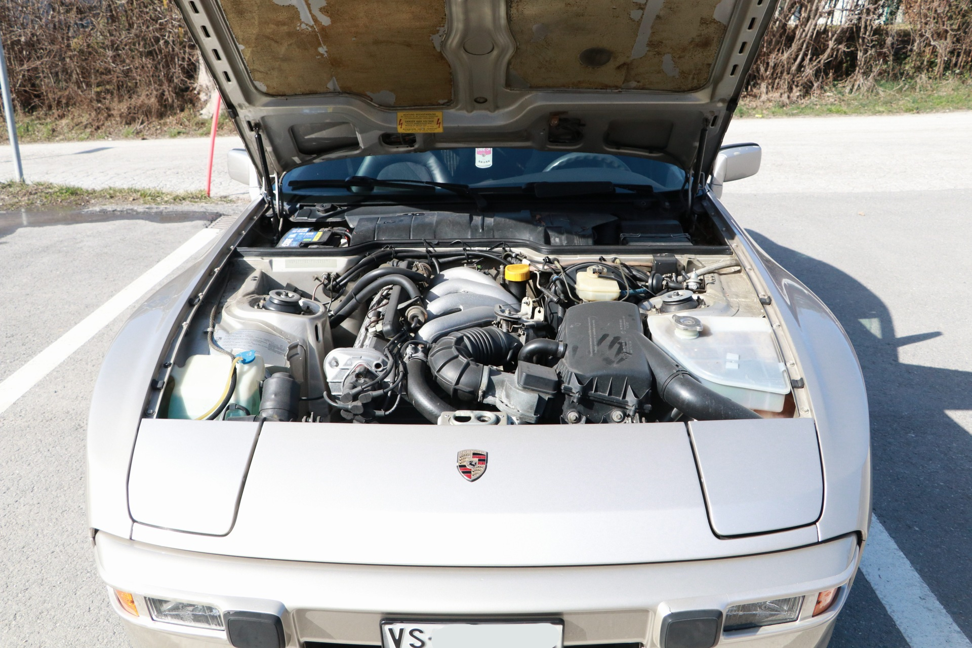 PORSCHE 944-image-8