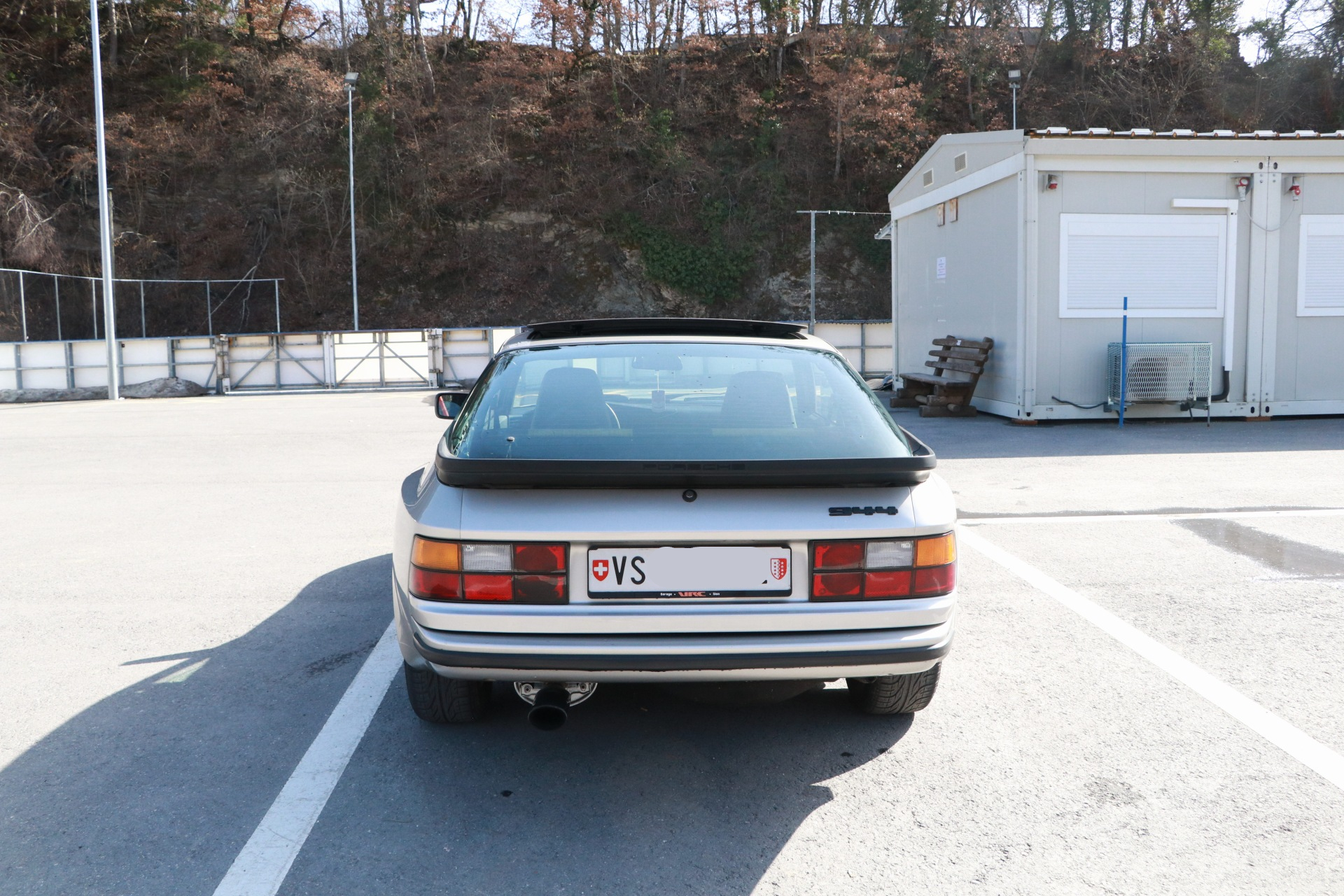 PORSCHE 944-image-2