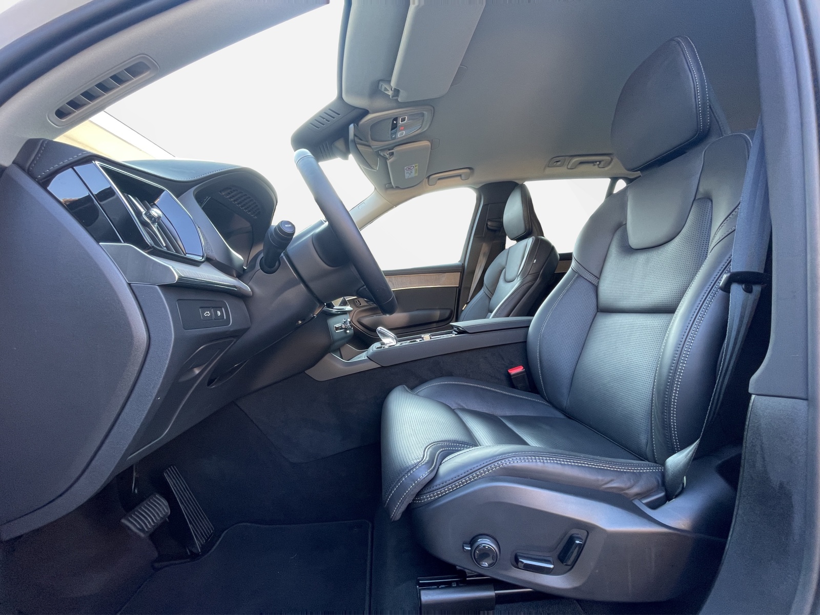VOLVO XC90 2.0 T8 TE Plus Dark eAWD-image-9