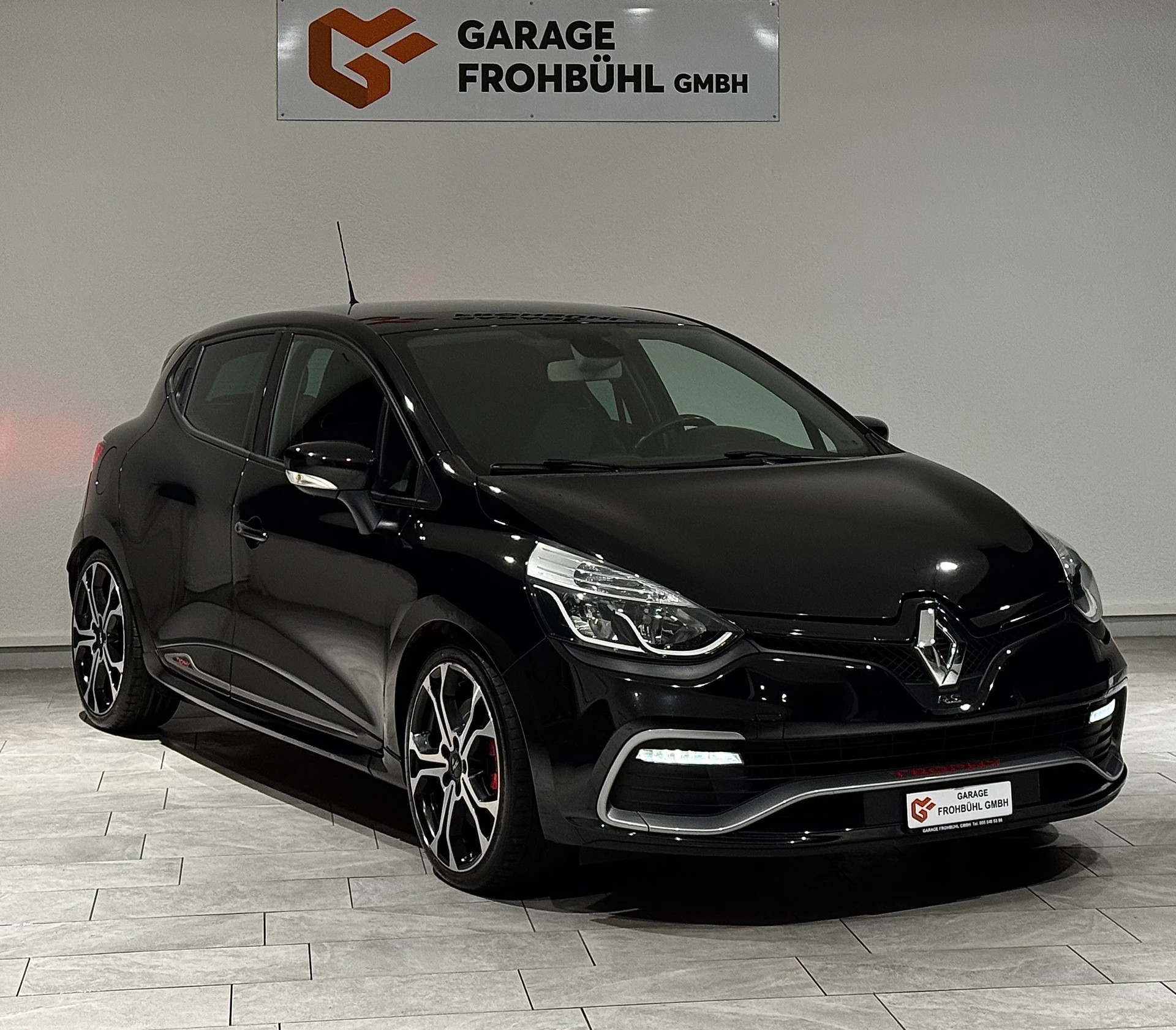 RENAULT Clio 1.6 T RS 220 Trophy EDC-image-2