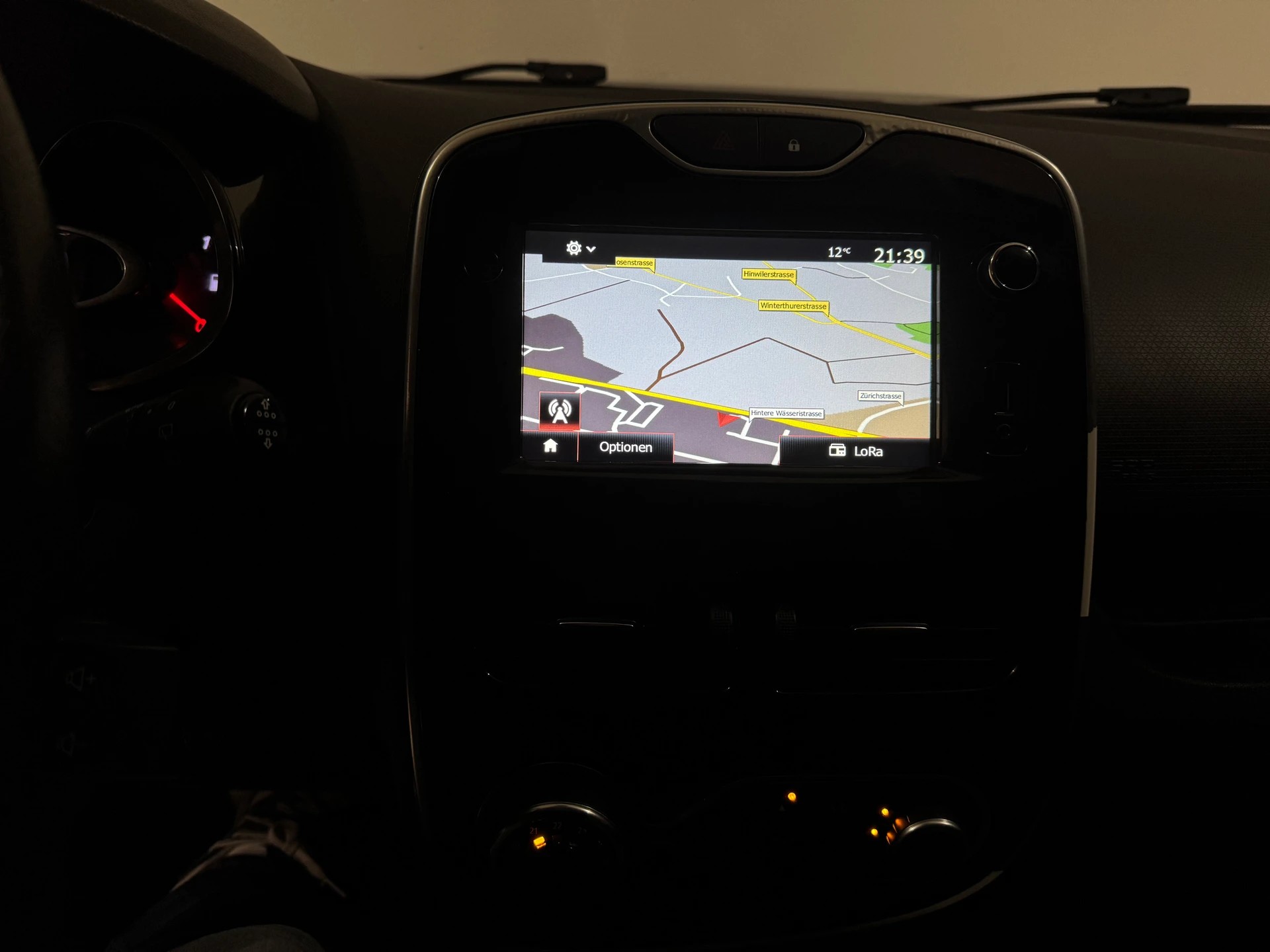 RENAULT Clio 1.6 T RS 220 Trophy EDC-image-14