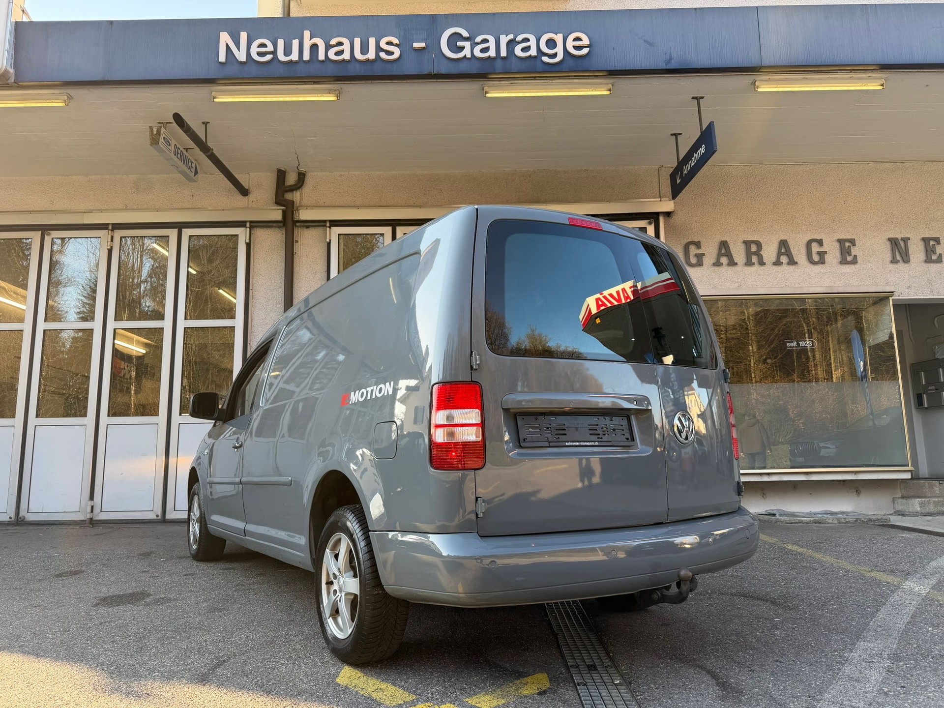 VW Caddy Maxi 2.0 TDI 4Motion-image-3