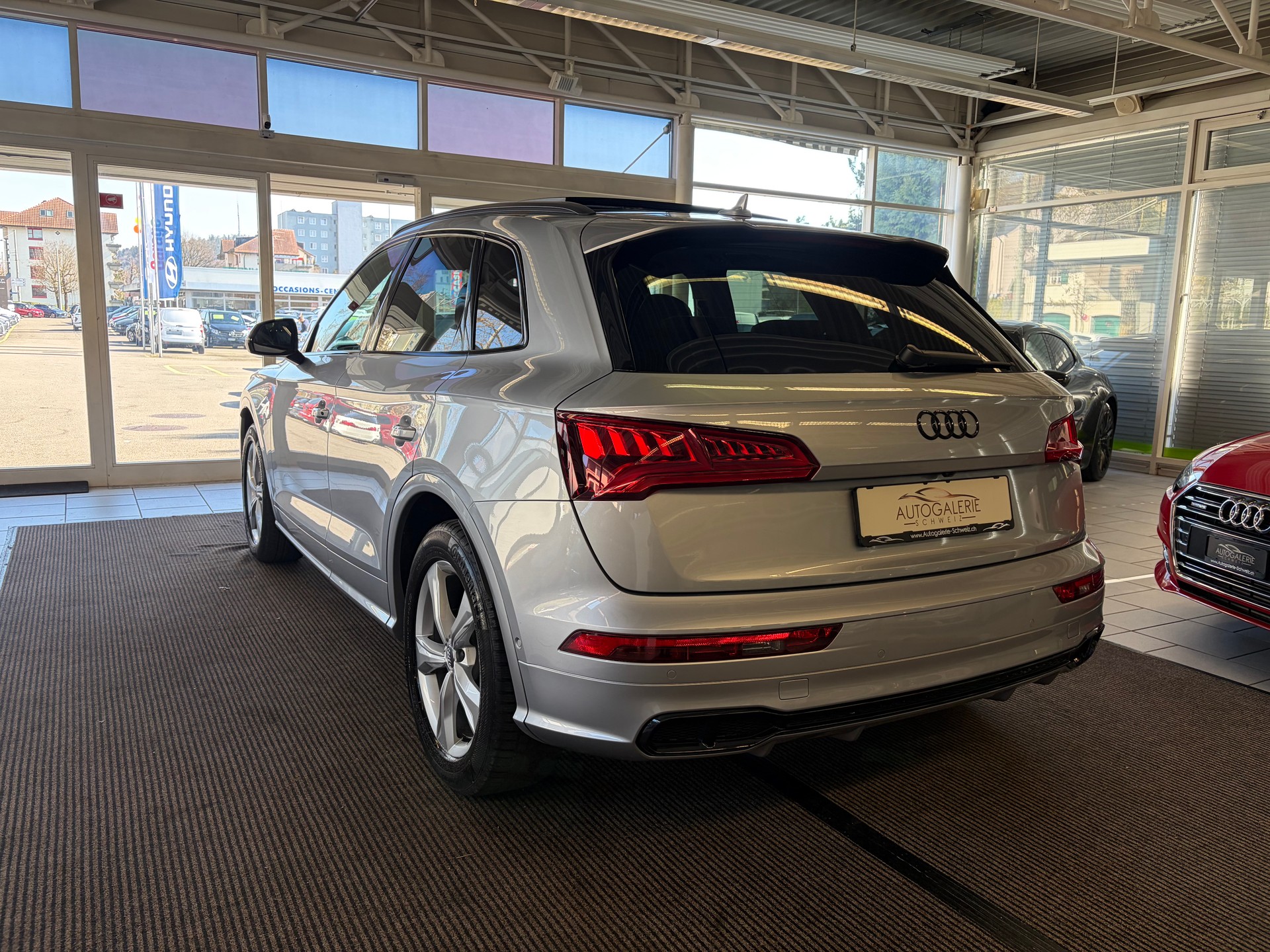 AUDI SQ5 TDI quattro | CH | Sportsitz Plus | Panorama | Black Paket | HeadUp | Bang & Olufsen | Feinnappa | AHK-image-10
