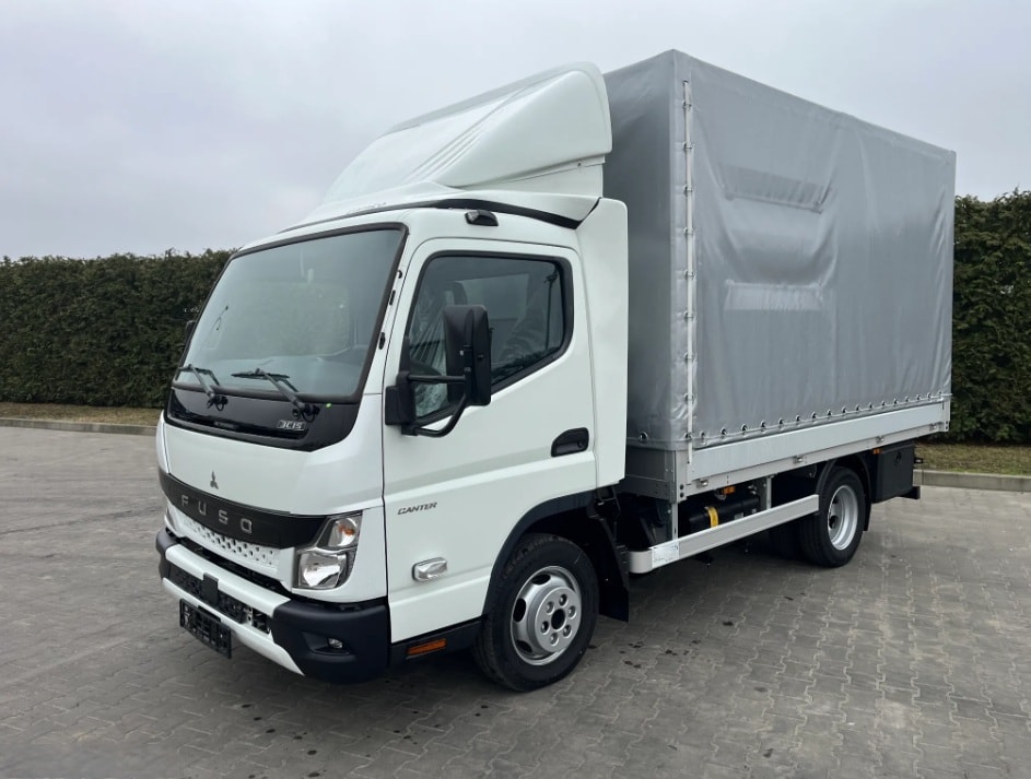 FUSO Canter 3 C 15 Plane