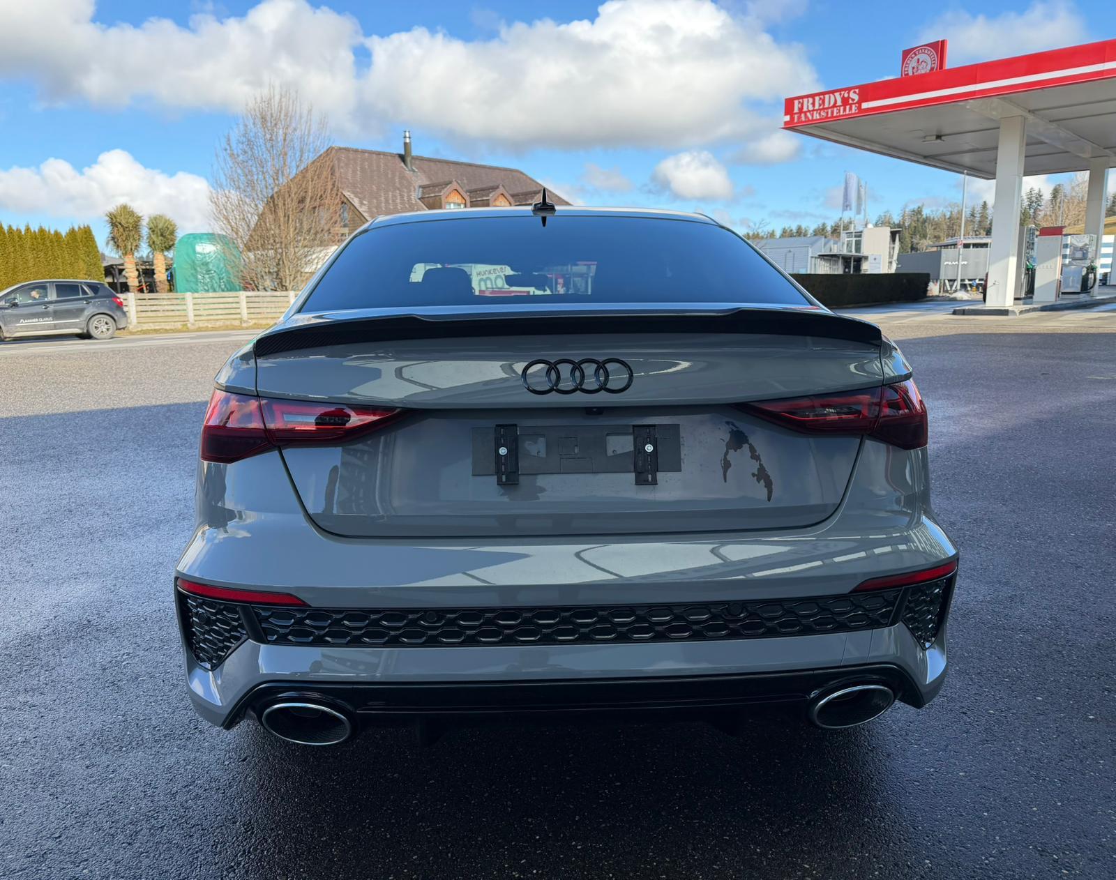 AUDI RS3 Limousine 2.5 TSI quattro S-tronic-image-3
