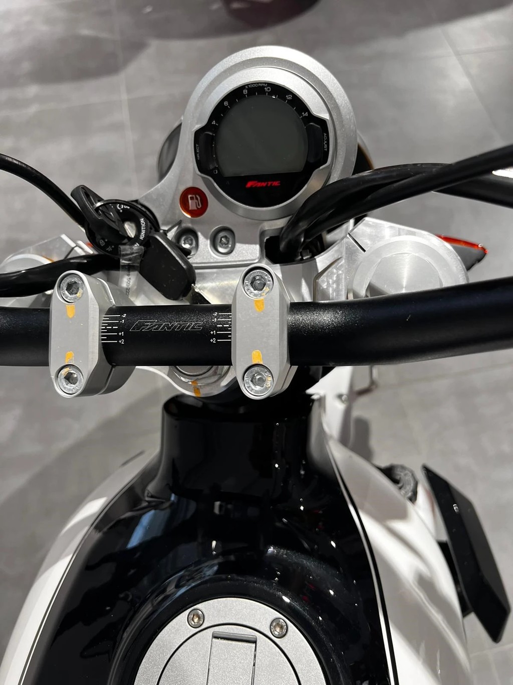 FANTIC Caballero 500 Scrambler 35 KW-image-4