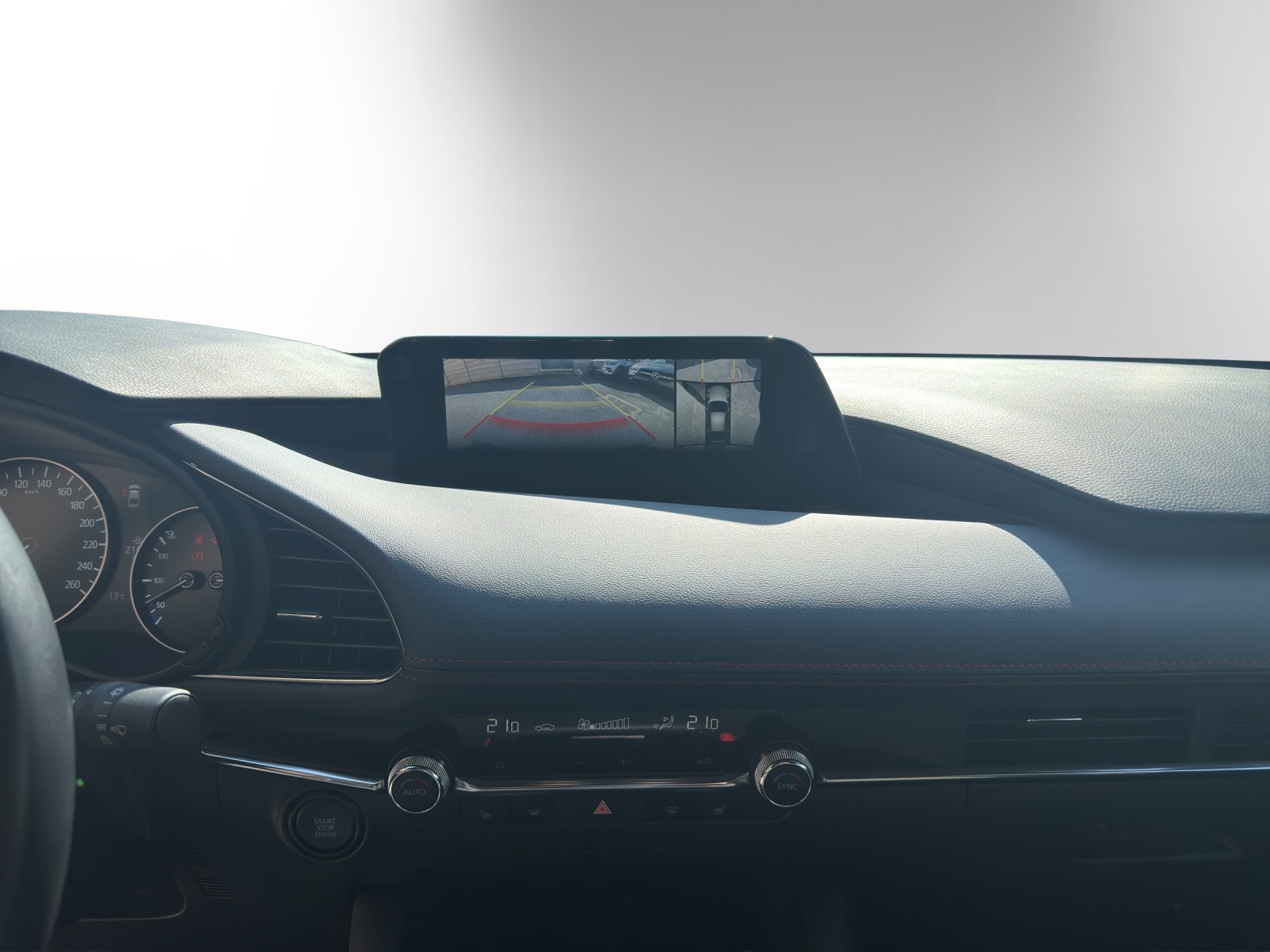 MAZDA 3 Hatchback SKYACTIV-X M Hybrid 186 Homura Automat-image-12