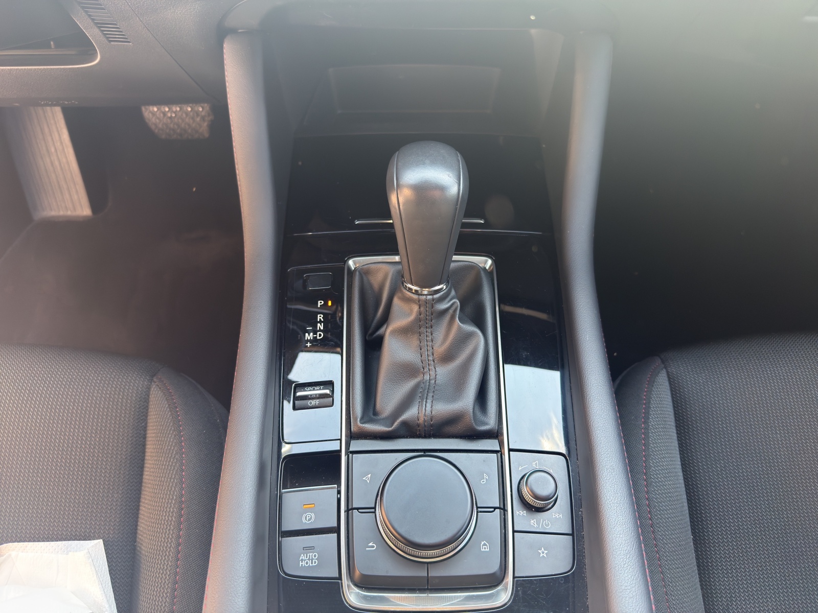 MAZDA 3 Hatchback SKYACTIV-X M Hybrid 186 Homura Automat-image-14