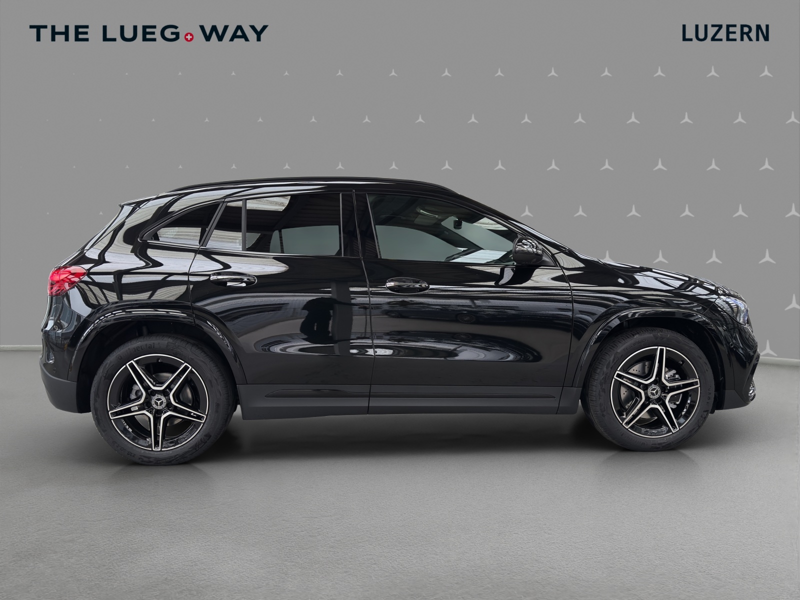MERCEDES-BENZ GLA 200 - AMG / DISTRONIC / 360 Grad Kamera / Soundsystem-image-5