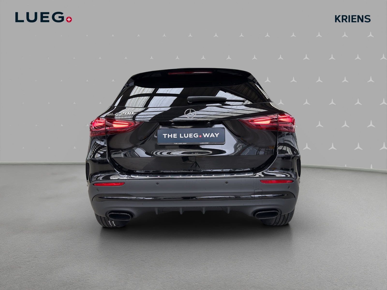 MERCEDES-BENZ GLA 200 - AMG / DISTRONIC / 360 Grad Kamera / Soundsystem-image-3