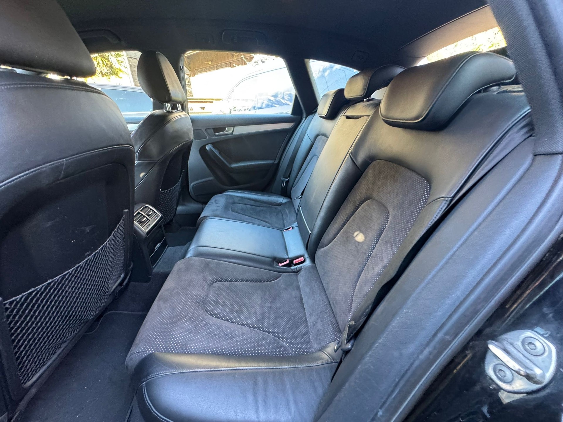 AUDI A4 Avant 2.0 TFSI quattro-image-15