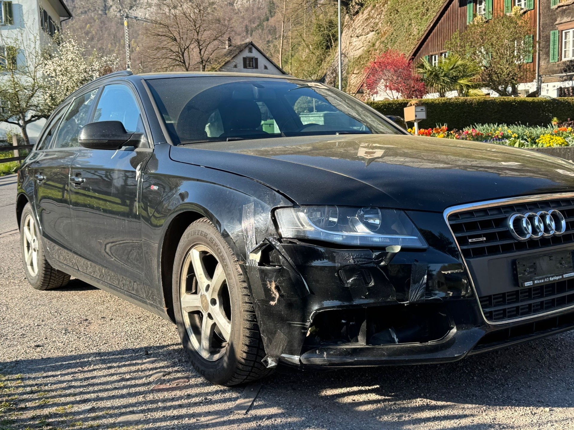 AUDI A4 Avant 2.0 TFSI quattro-image-0