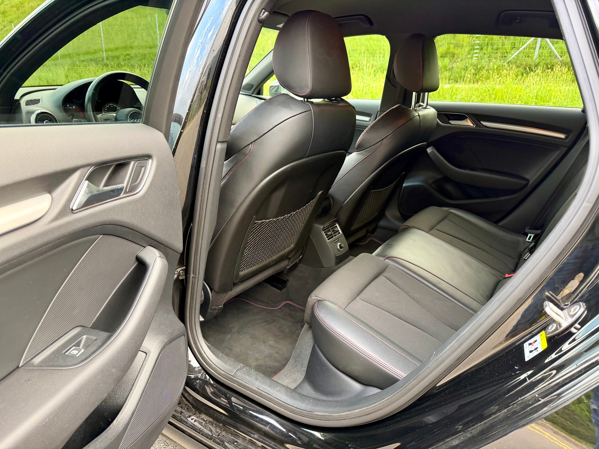 AUDI S3 Sportback 2.0 TFSI quattro S-tronic | Facelift | CH Auto Inkl. Garantie |-image-9