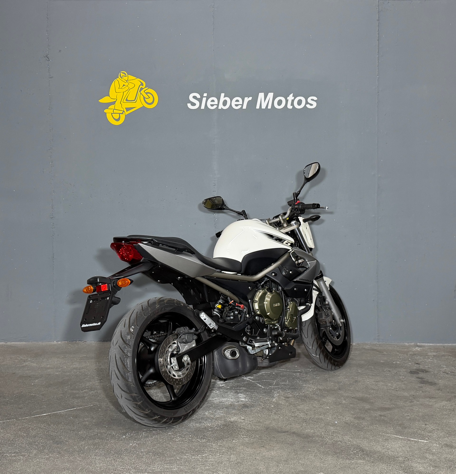 YAMAHA XJ 6 N ABS-showroom-element-3