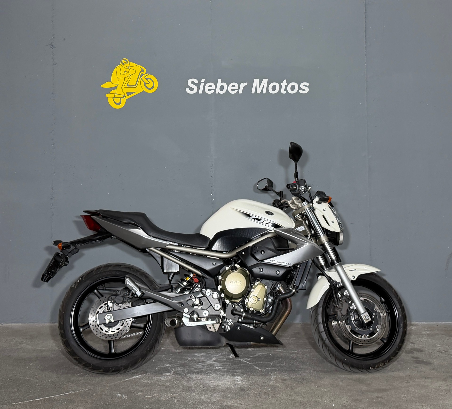 YAMAHA XJ 6 N ABS
