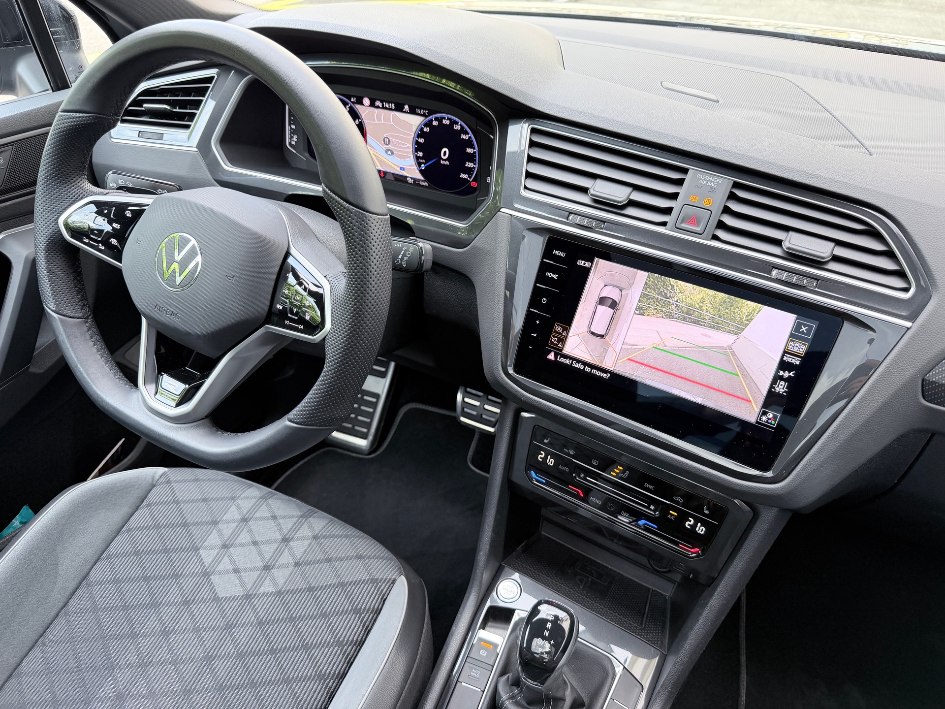 VW Tiguan 2.0TSI R-Line 4Motion DSG-image-17