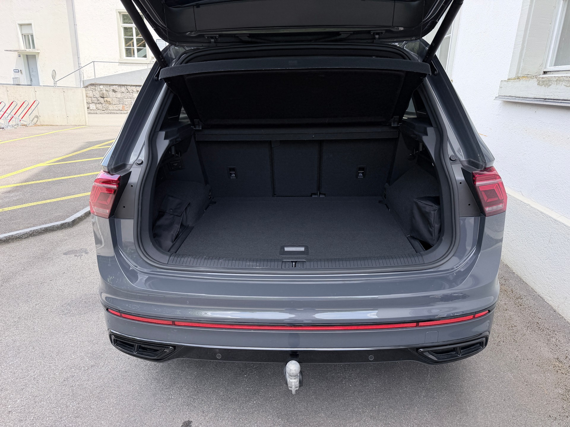 VW Tiguan 2.0TSI R-Line 4Motion DSG-image-18