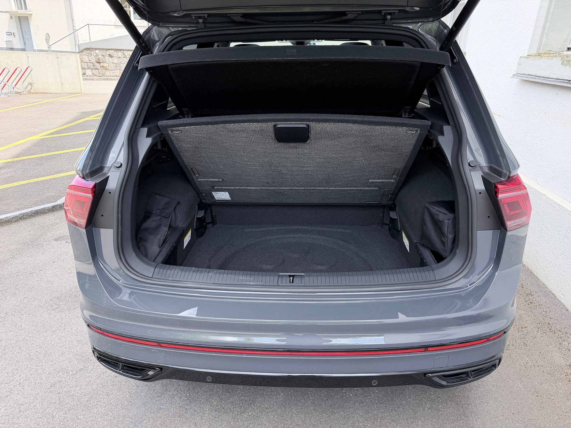VW Tiguan 2.0TSI R-Line 4Motion DSG-image-19