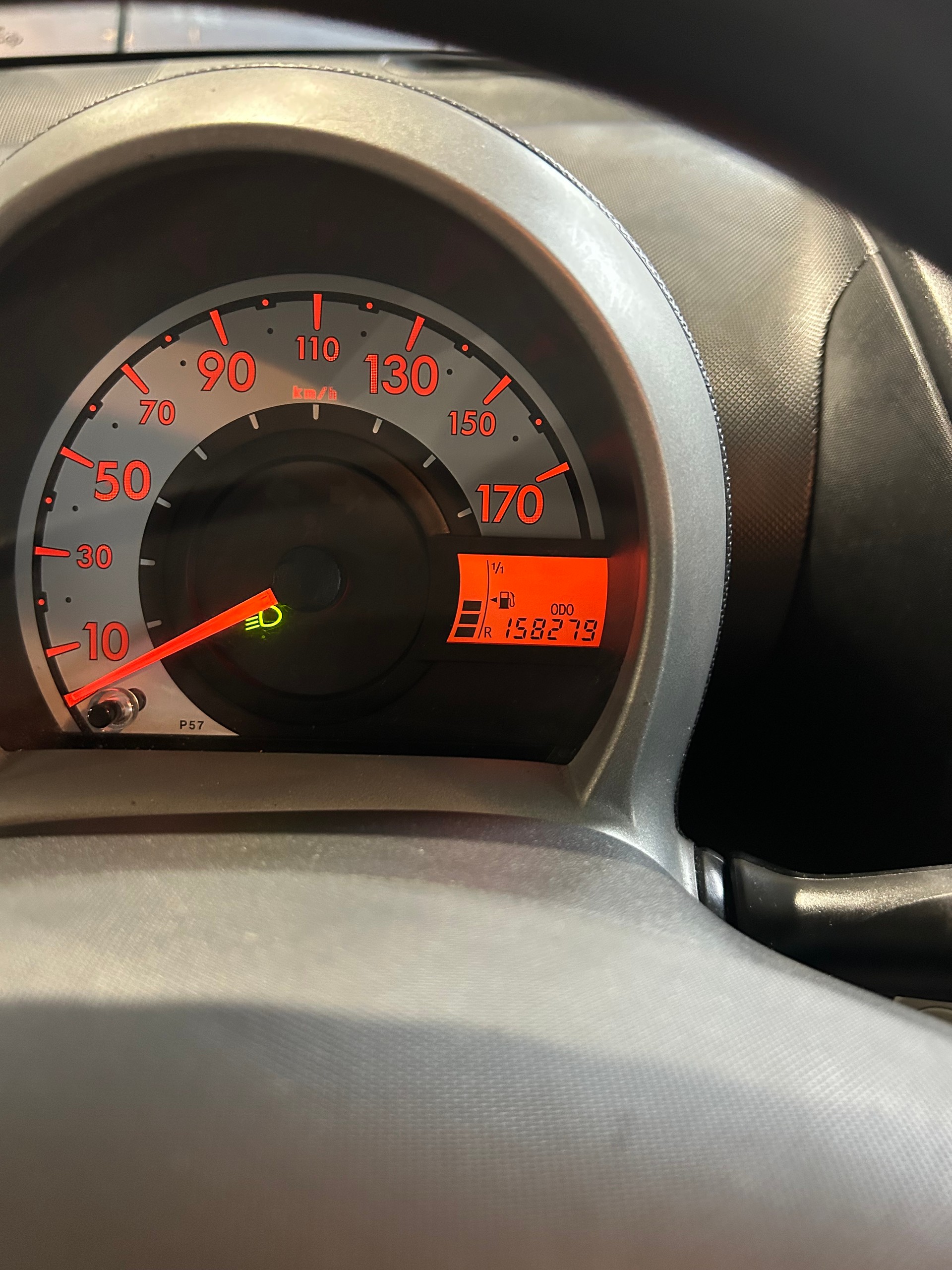PEUGEOT 107 1.0 Active-image-14