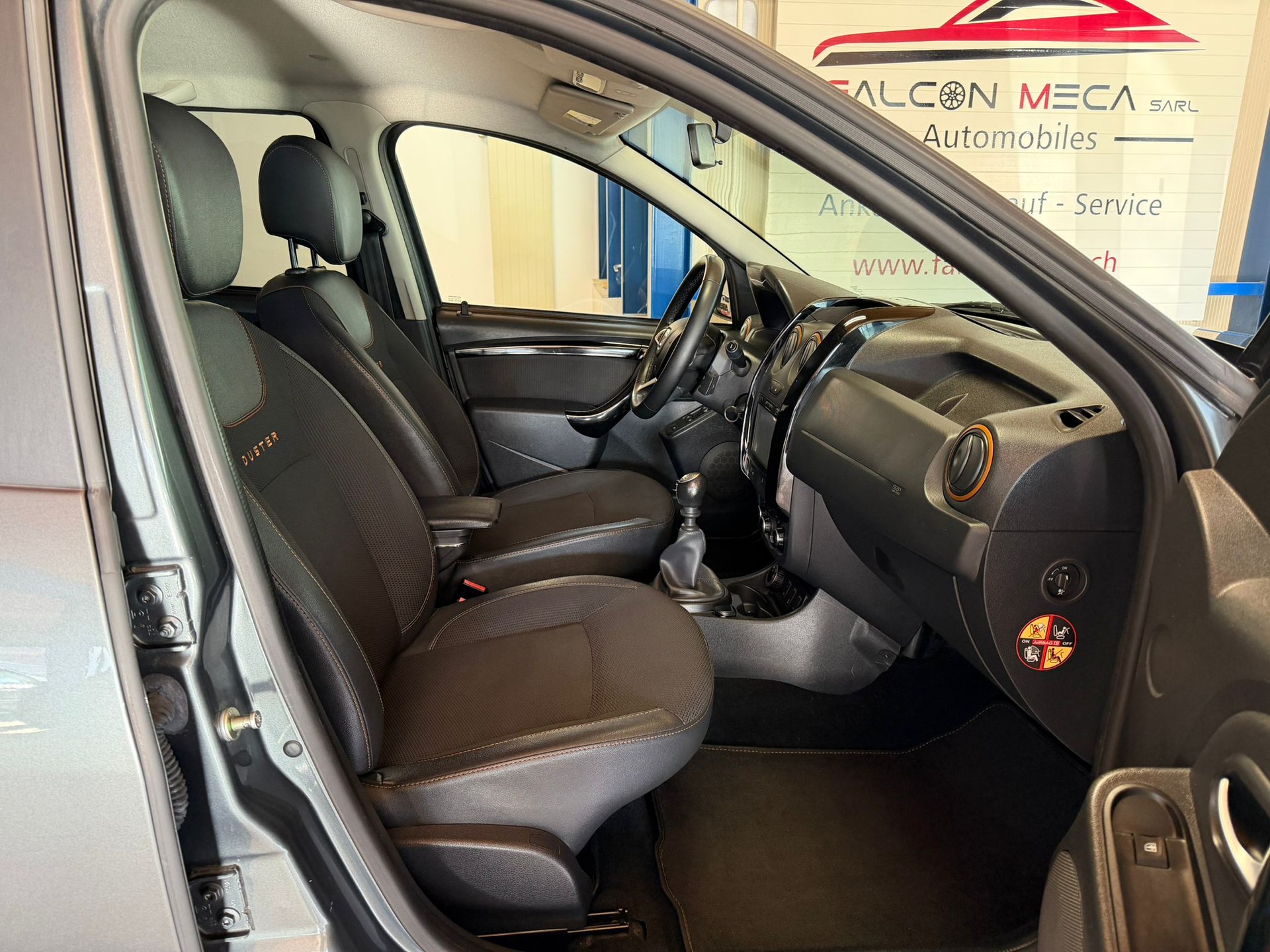 DACIA Duster 1.2 T Ambiance 4x4-image-20