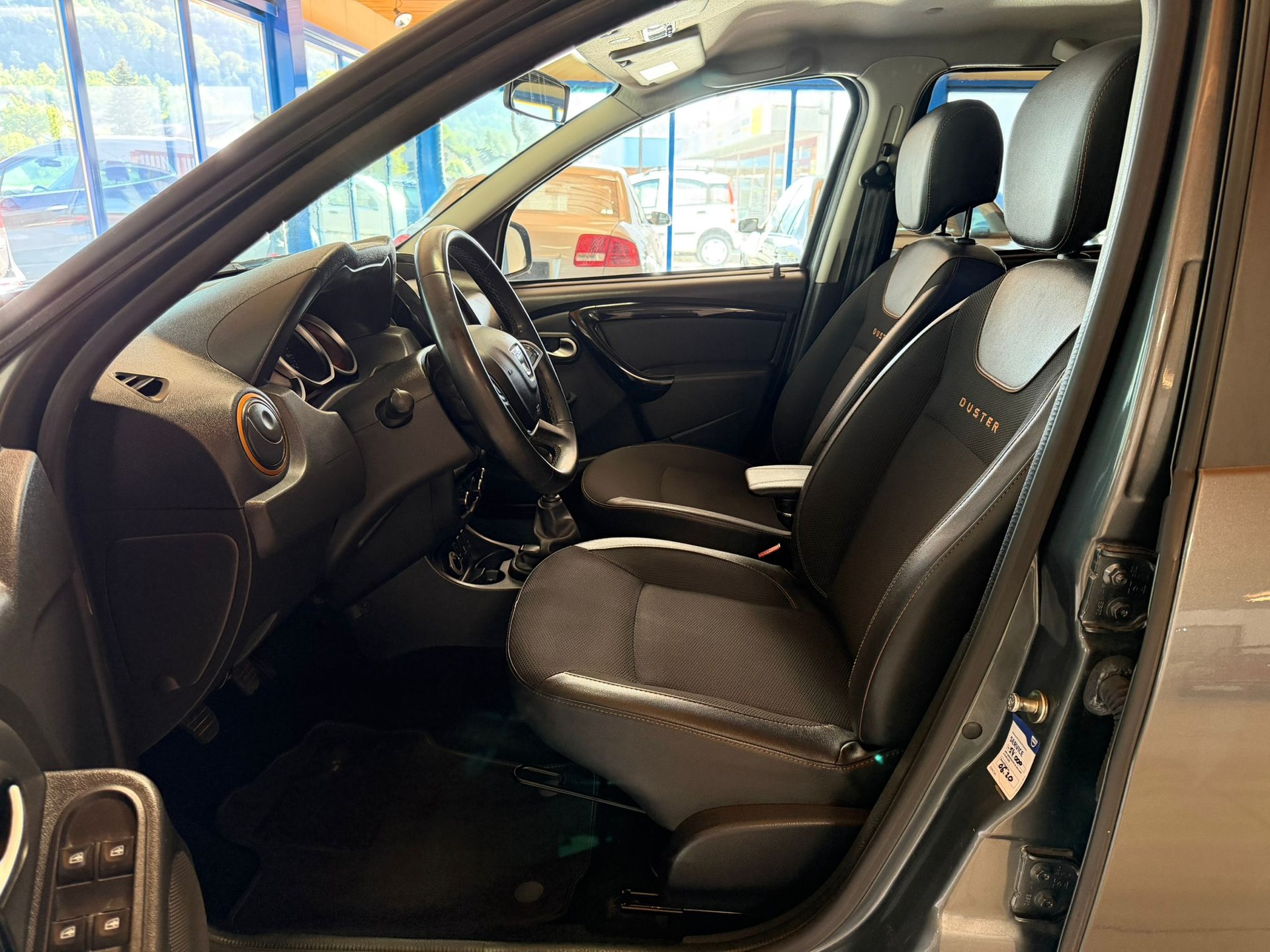 DACIA Duster 1.2 T Ambiance 4x4-image-14