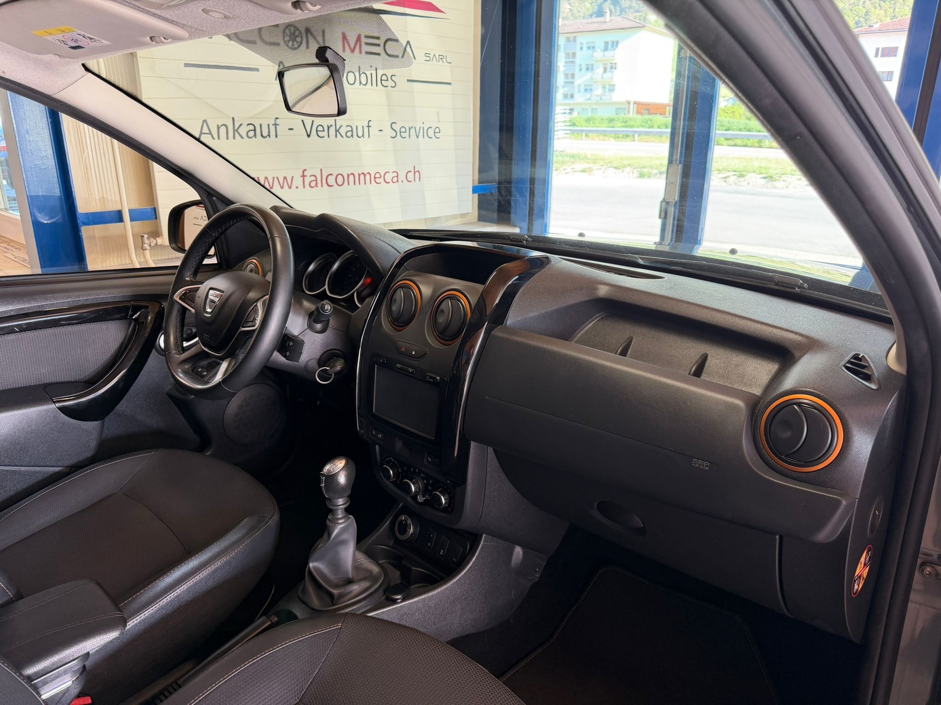 DACIA Duster 1.2 T Ambiance 4x4-image-21
