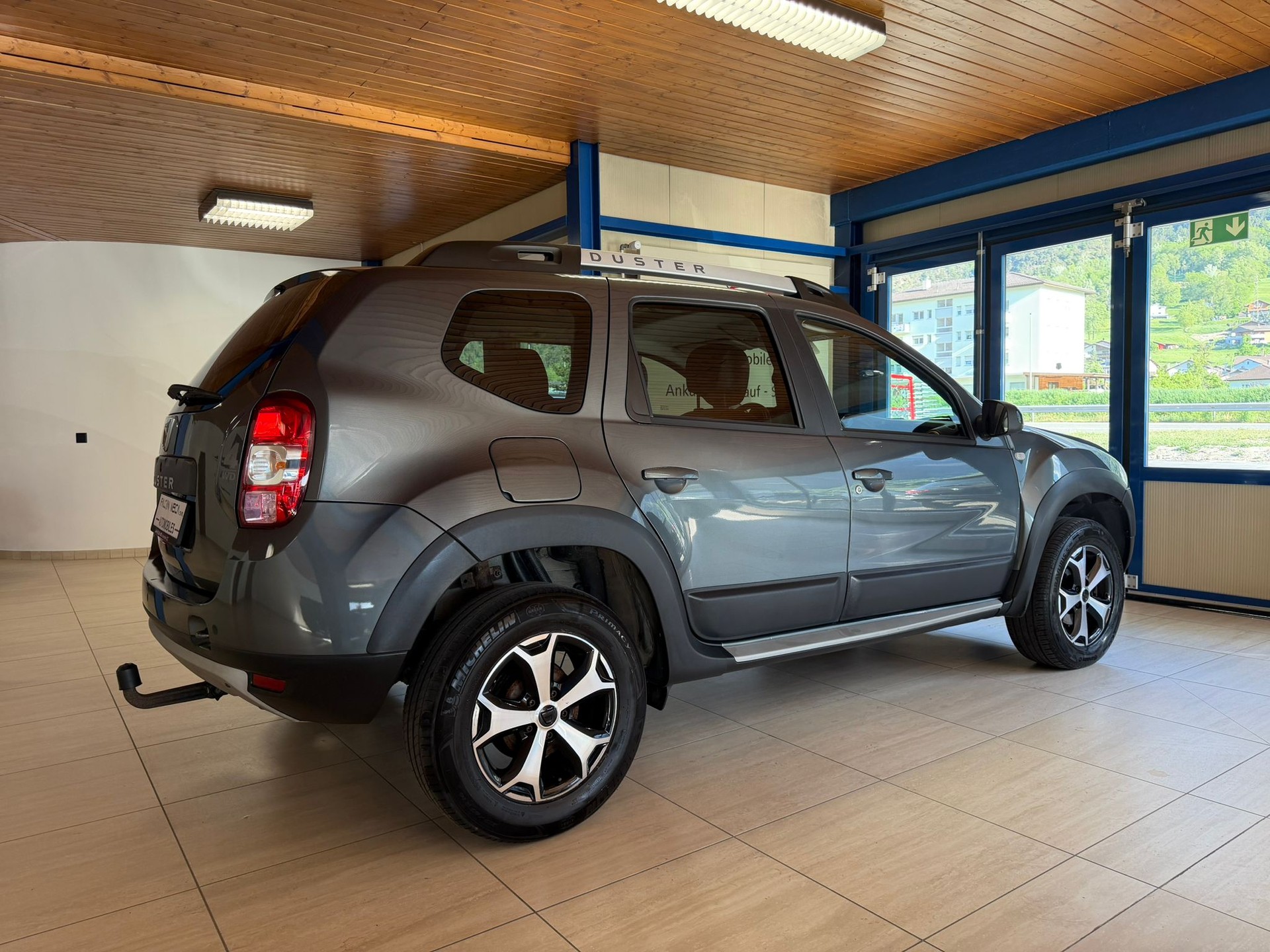 DACIA Duster 1.2 T Ambiance 4x4-image-11