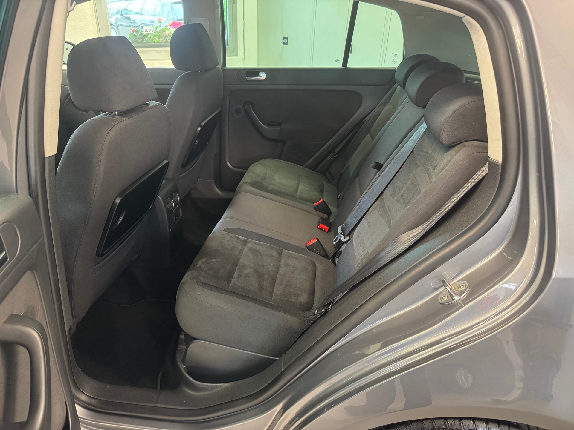 VW Golf Plus 1.4 TSI Highline DSG-image-13